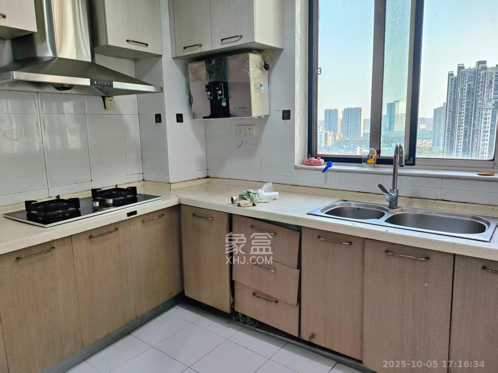 中建桂苑  3室2厅1卫   2000.00元/月室内图