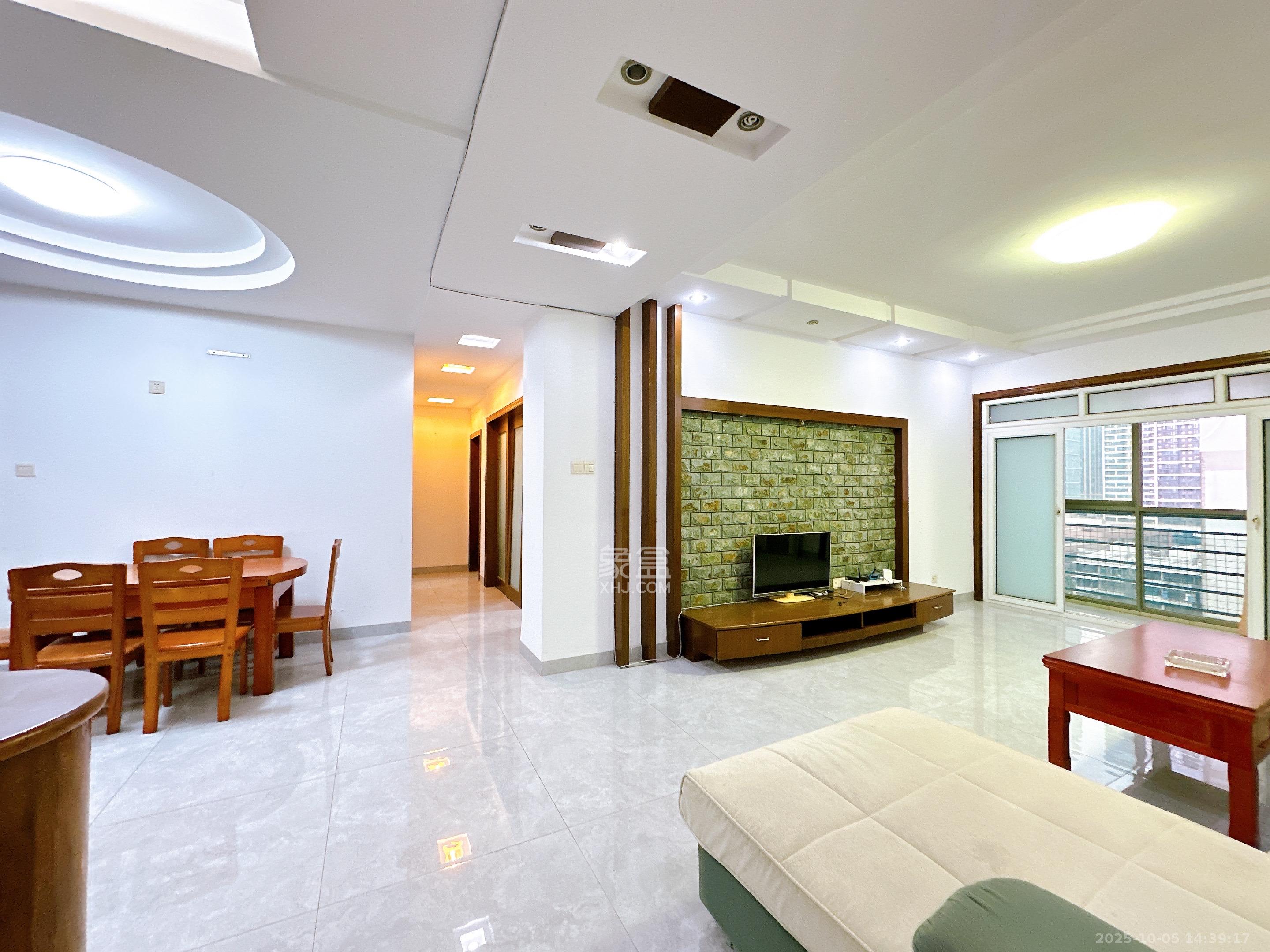 锦绣华天  3室2厅1卫    3500.0元/月