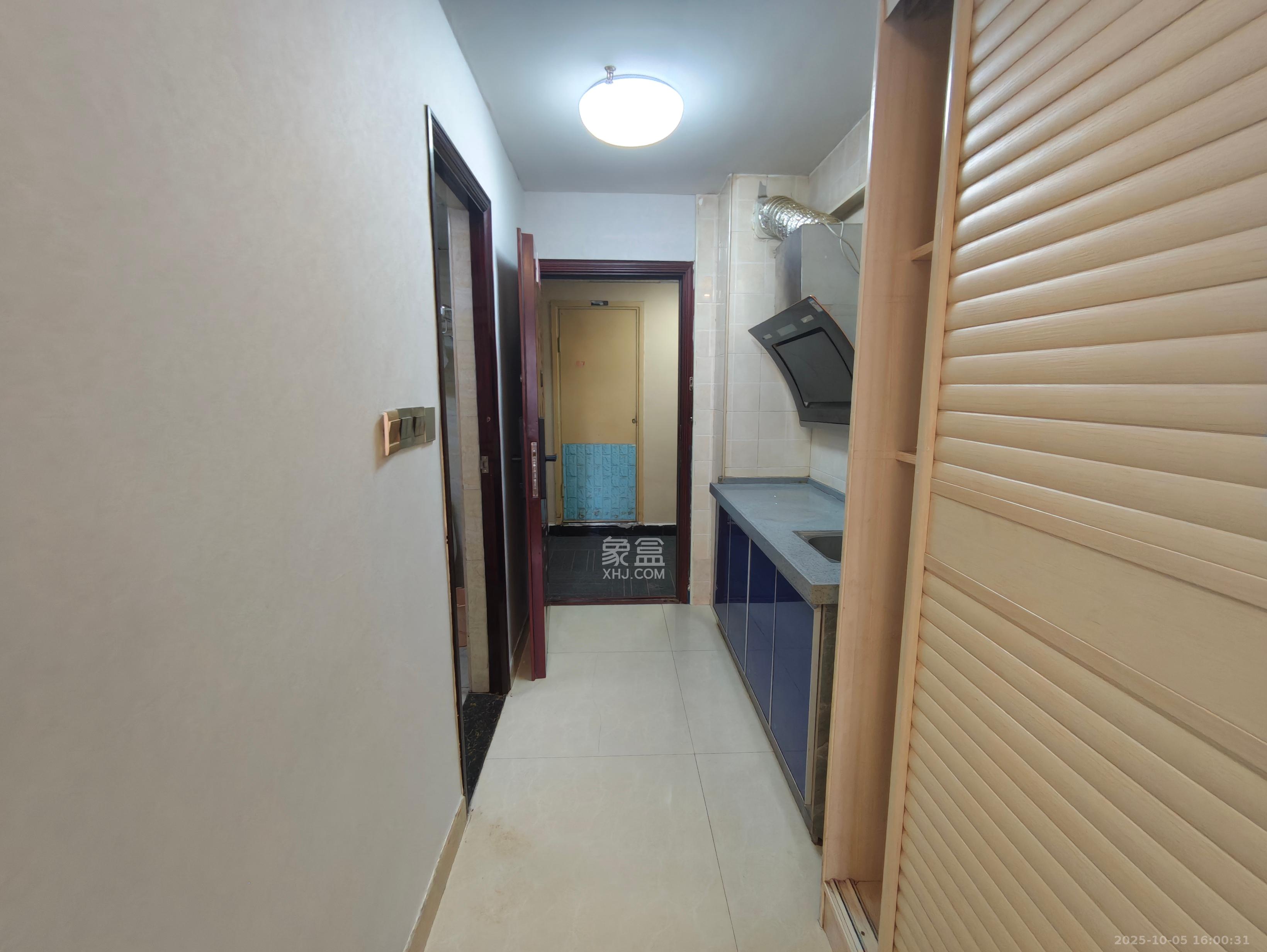 东方芙蓉  1室1厅1卫    1500.0元/月室内图