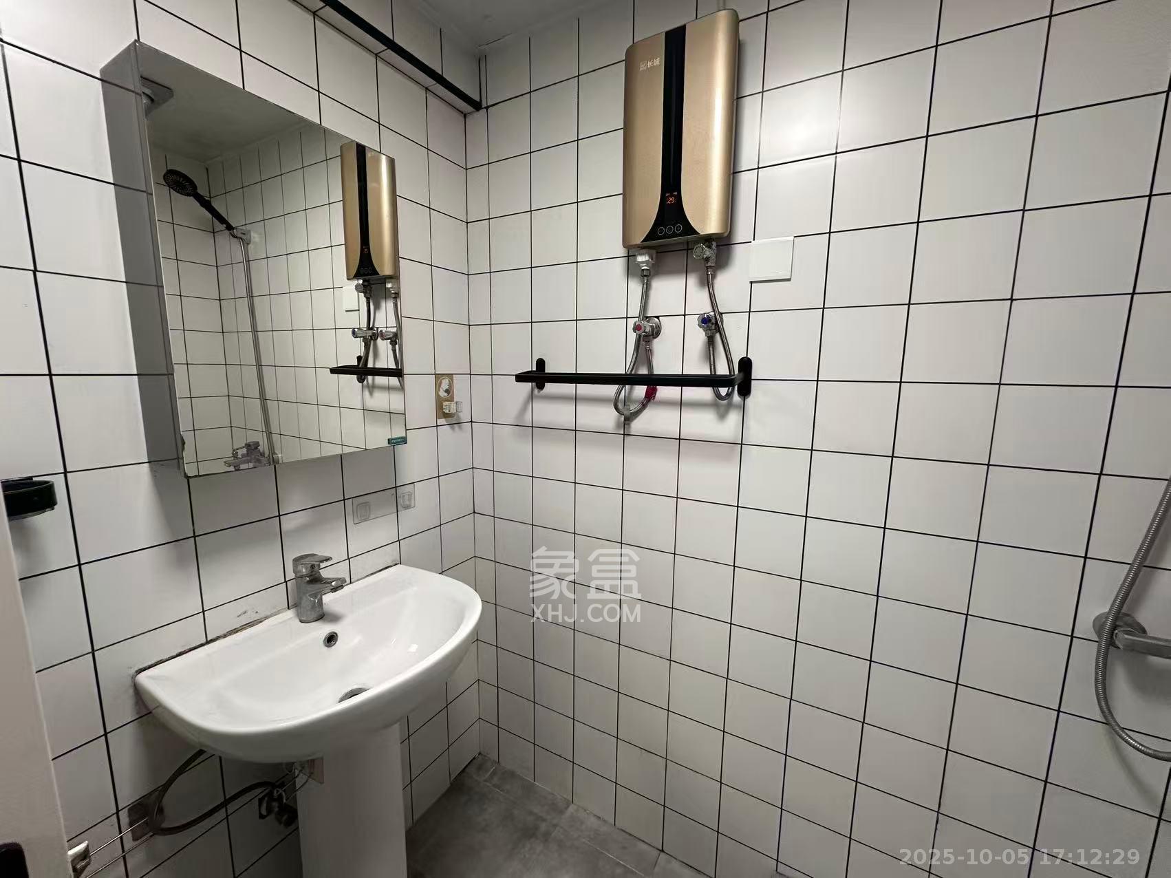 剑桥名门 1室1厅1卫 1500.0元/月 剑桥名门 1室1厅1卫 1500.0元/月室内图