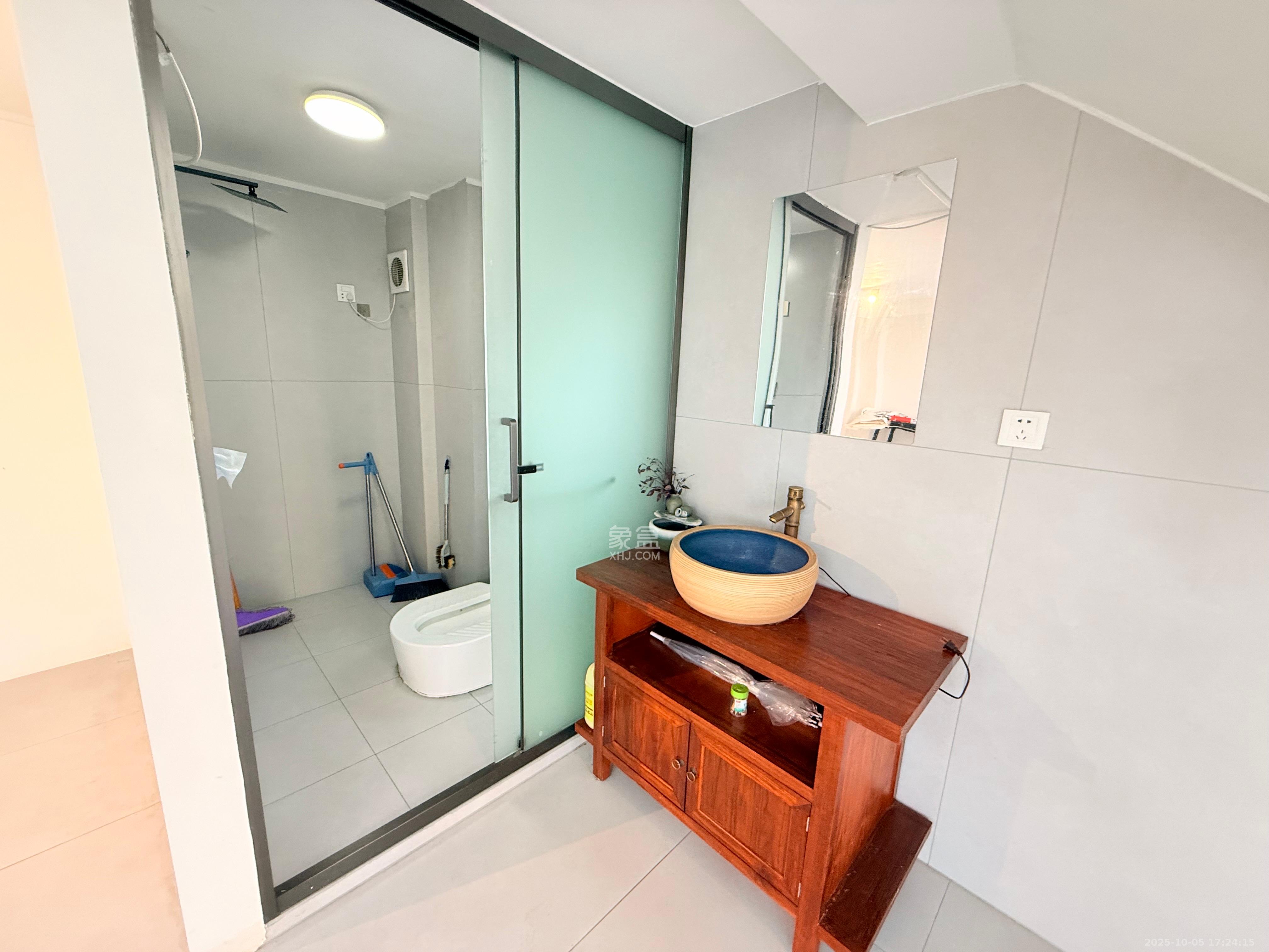 明昇壹城(明昇时代广场)三期 1室0厅0卫 2300.0元/月 明昇壹城(明昇时代广场)三期 1室0厅0卫 2300.0元/月室内图