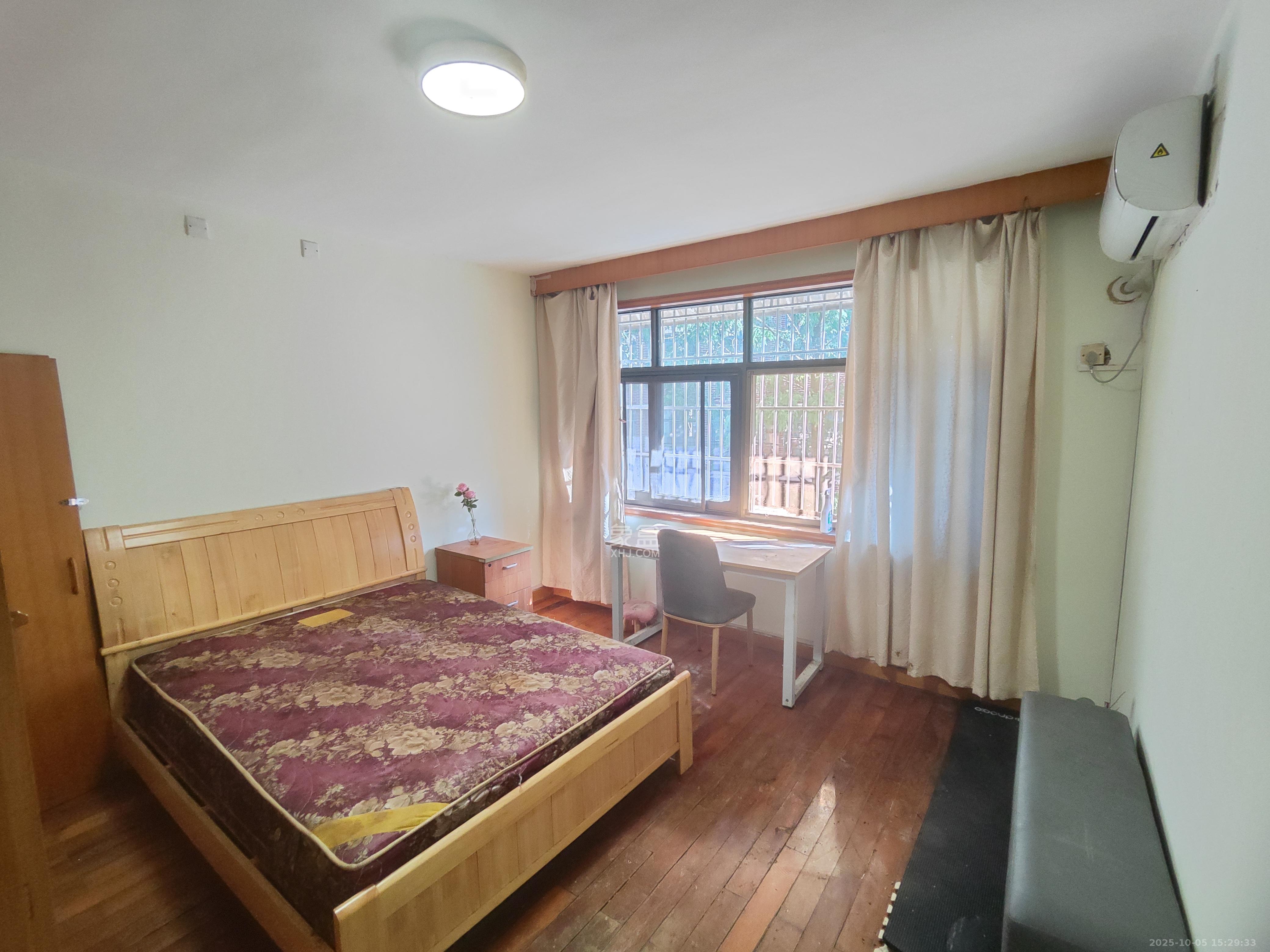 上麻园岭散盘  6室1厅2卫    3500.0元/月室内图