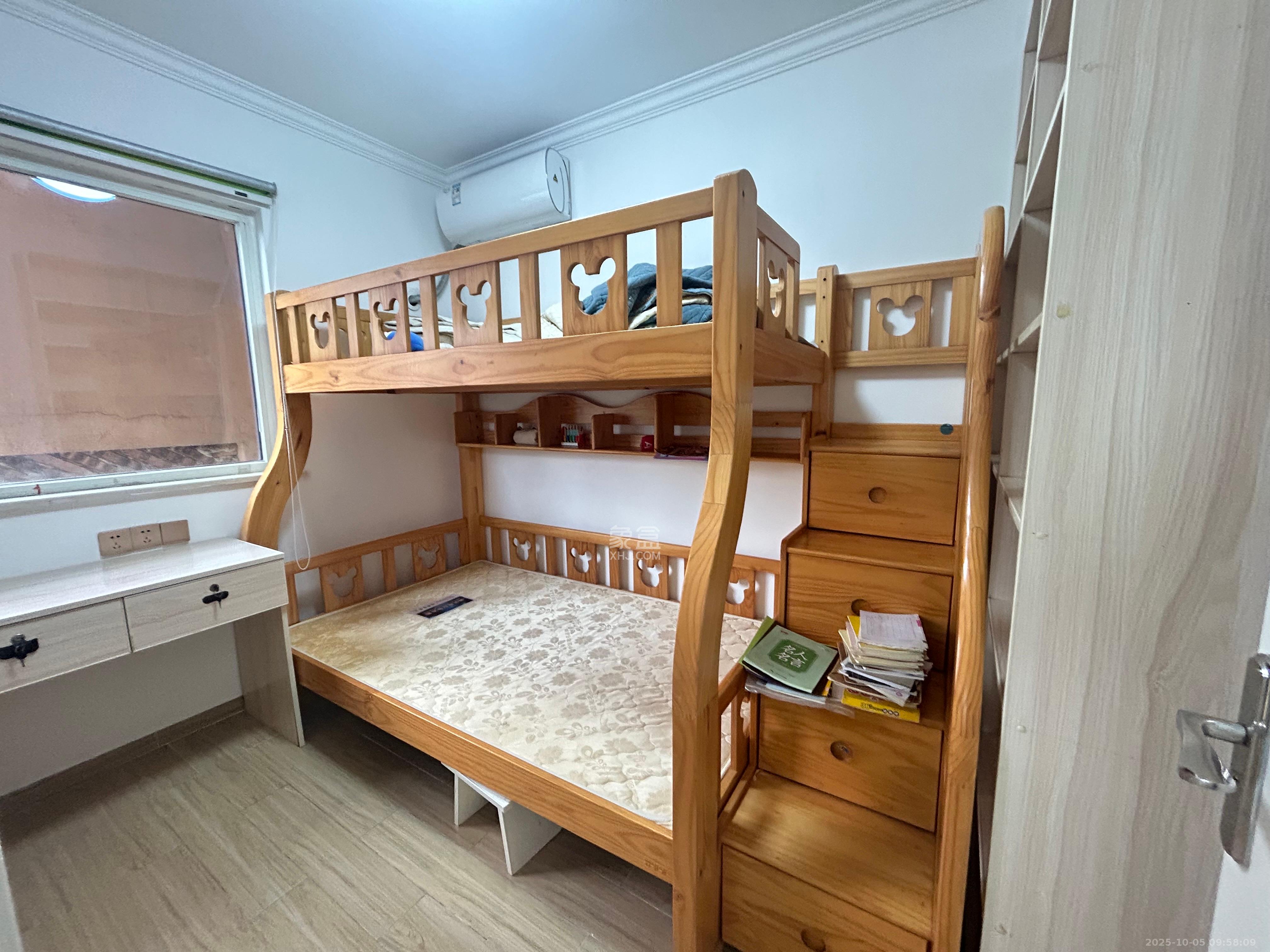 北辰三角洲E6区  3室1厅1卫    3300.0元/月室内图