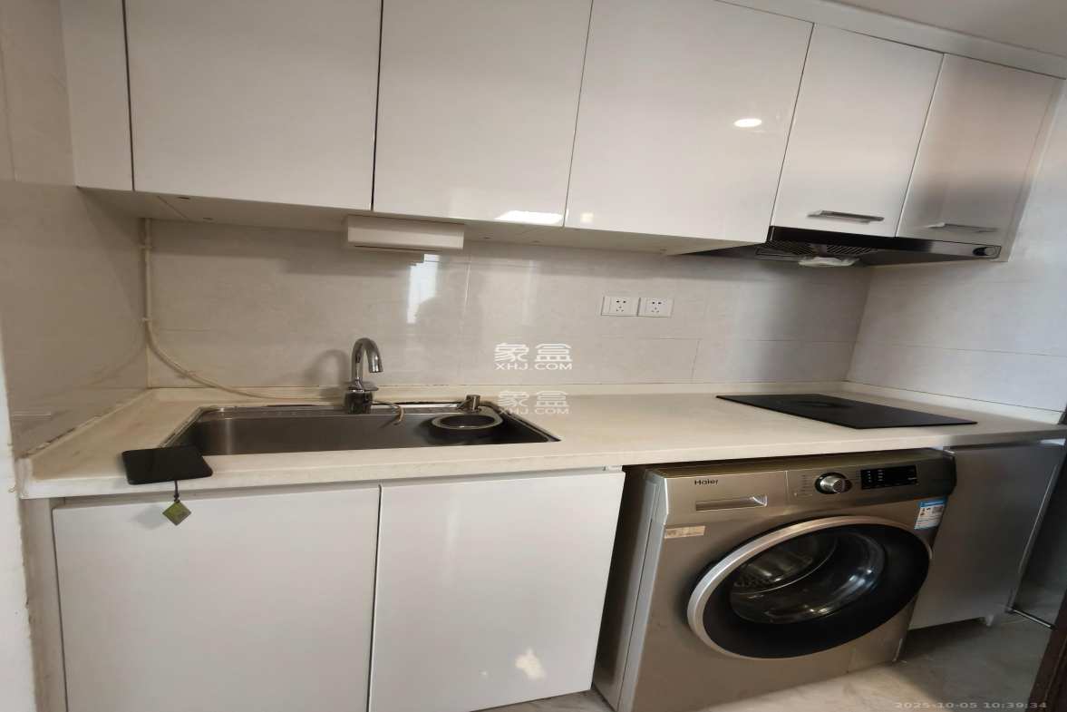 中海国际二期  1室1厅1卫    1300.0元/月 中海国际二期  1室1厅1卫    1300.0元/月室内图