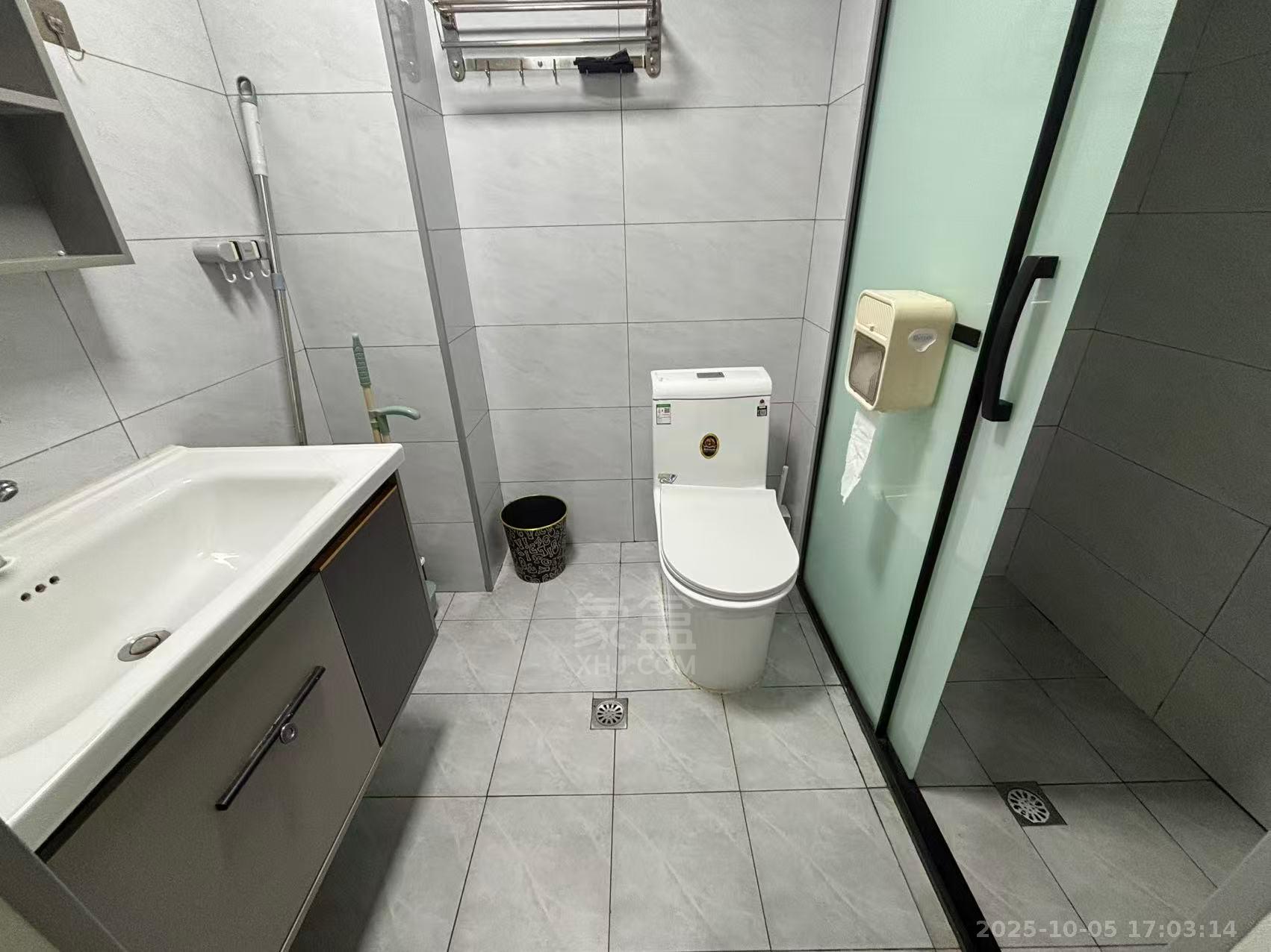 中泰财富湘江  1室0厅0卫    1500.0元/月室内图