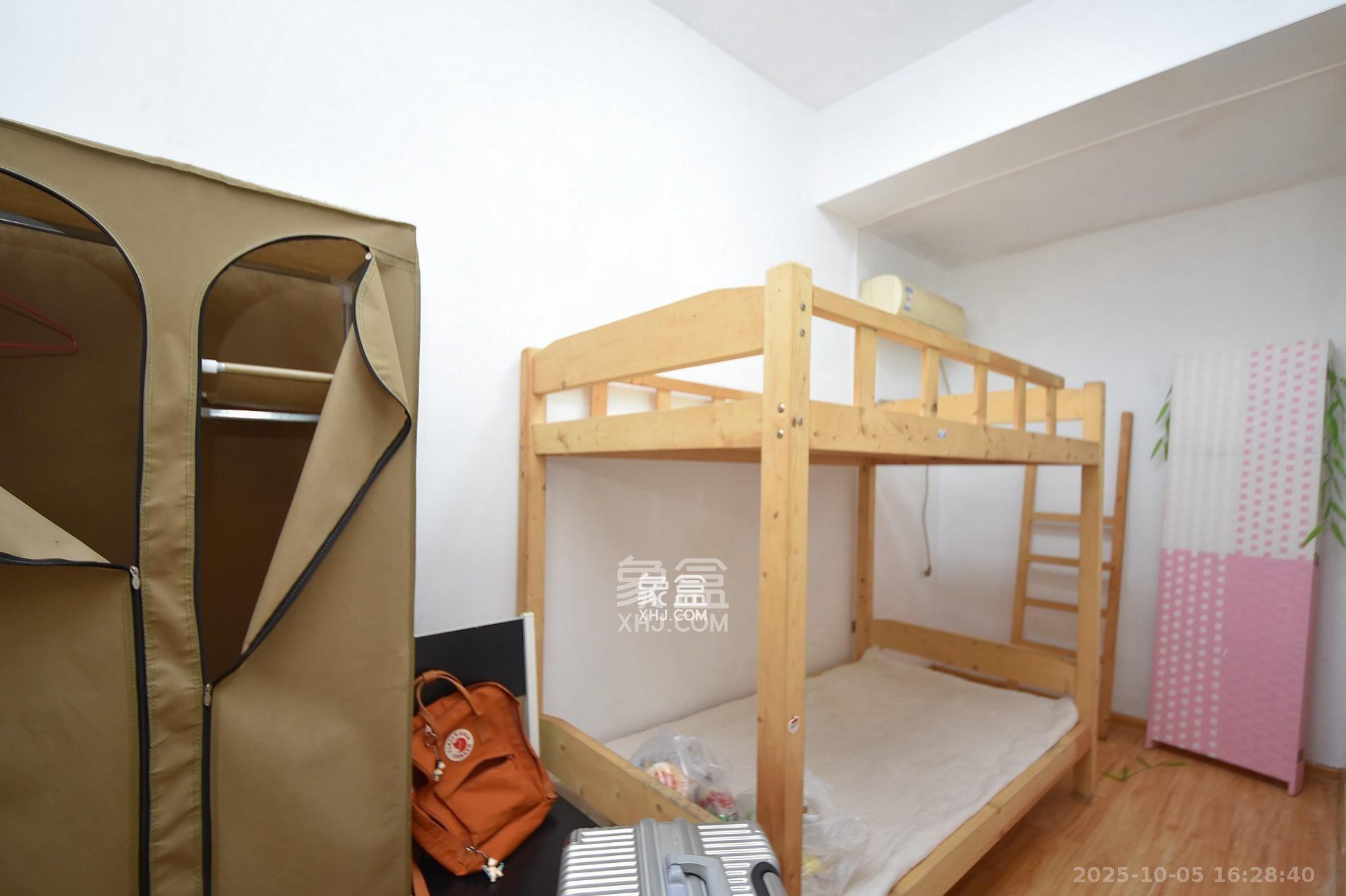 上城星座  2室1厅1卫    2100.0元/月室内图