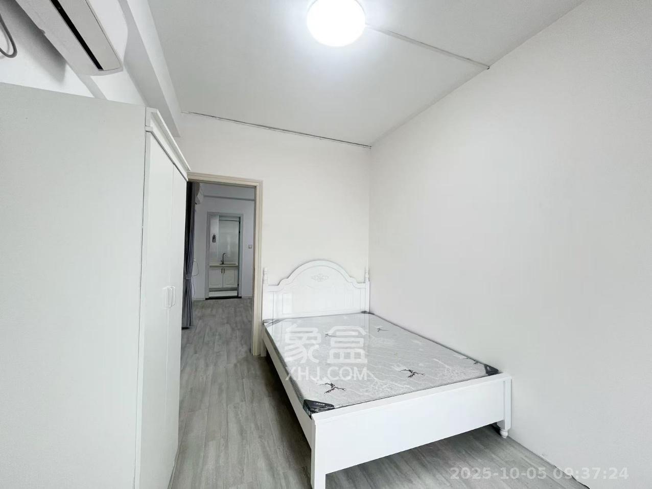 东怡外国(南湖一号) 2室1厅1卫 2100.0元/月 东怡外国(南湖一号) 2室1厅1卫 2100.0元/月室内图