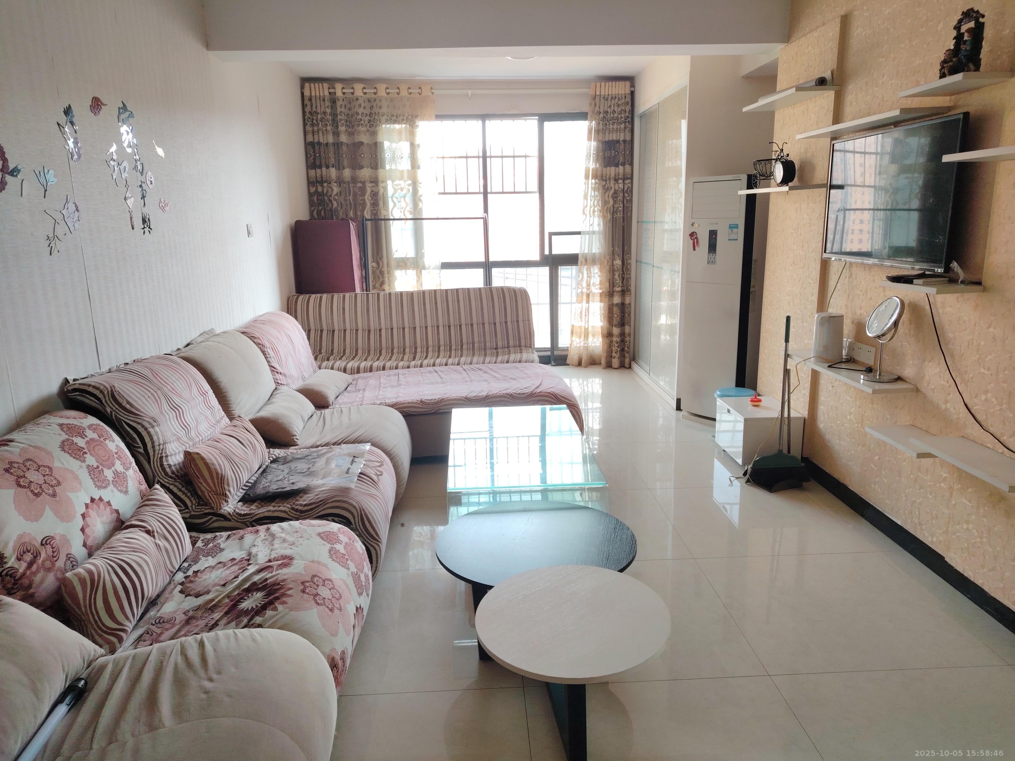 新盛珑璟台  2室2厅1卫    2000.0元/月