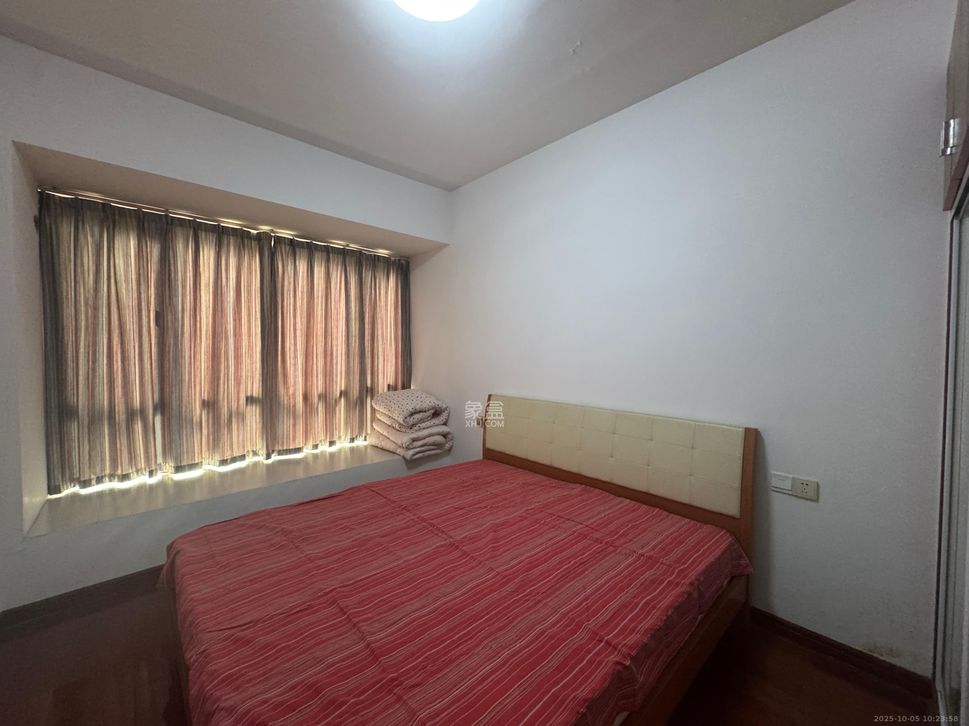 通用时代国际社区  3室2厅1卫    2500.0元/月室内图