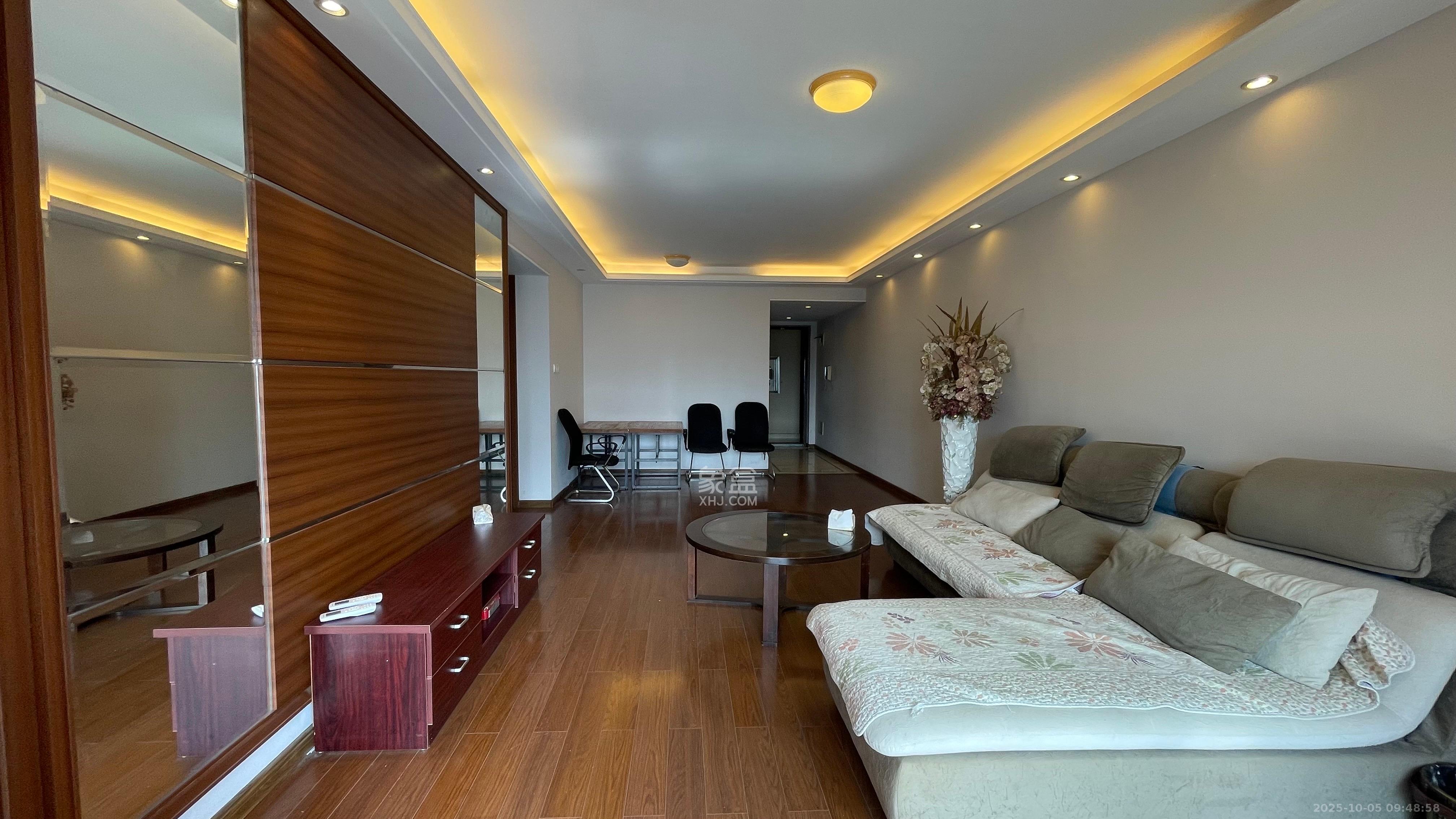 万科金域华府二期 3室2厅2卫 2100.0元/月 万科金域华府二期 3室2厅2卫 2100.0元/月室内图