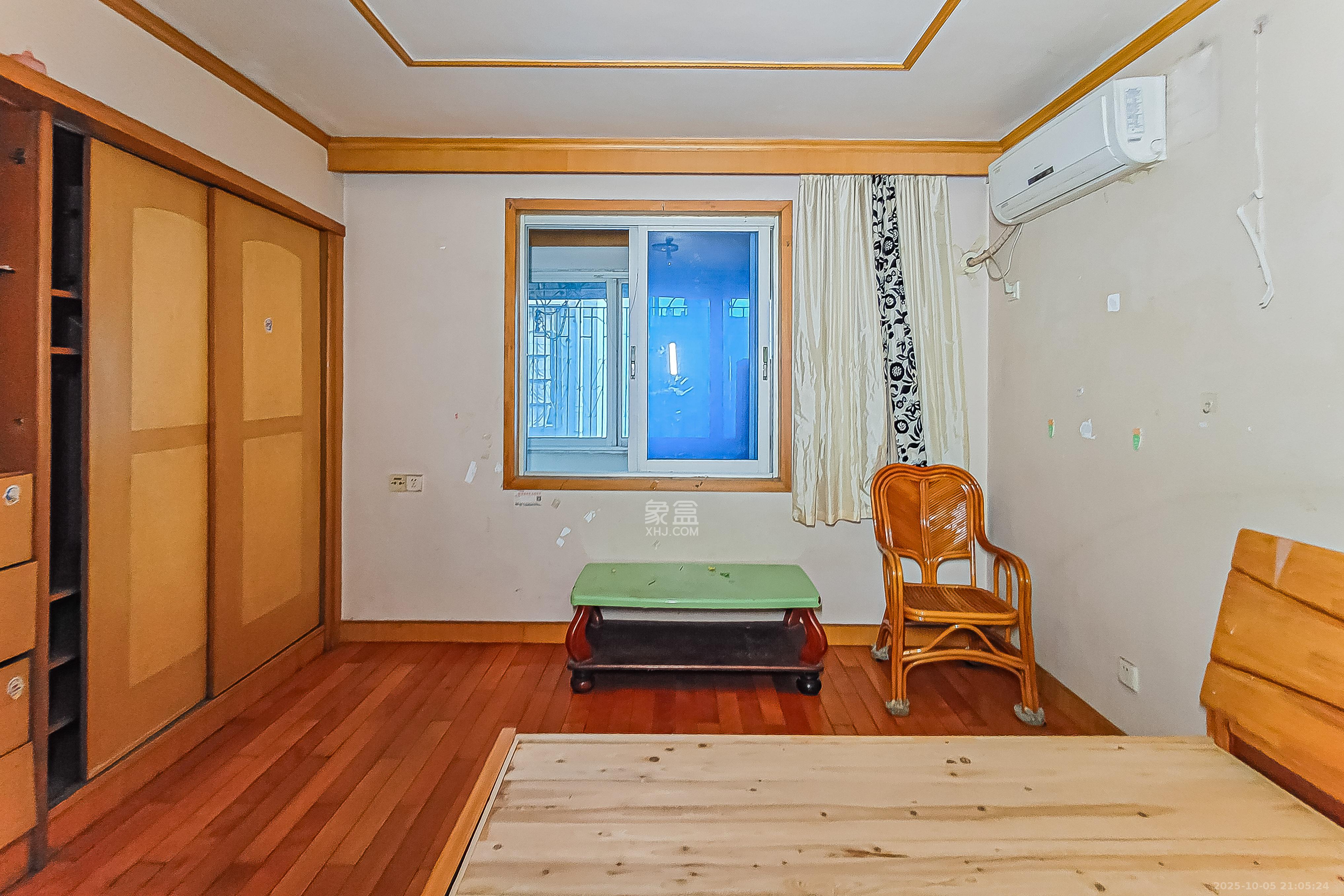 鸿园小区 3室2厅1卫 100.0万 鸿园小区 3室2厅1卫 100.0万卧室