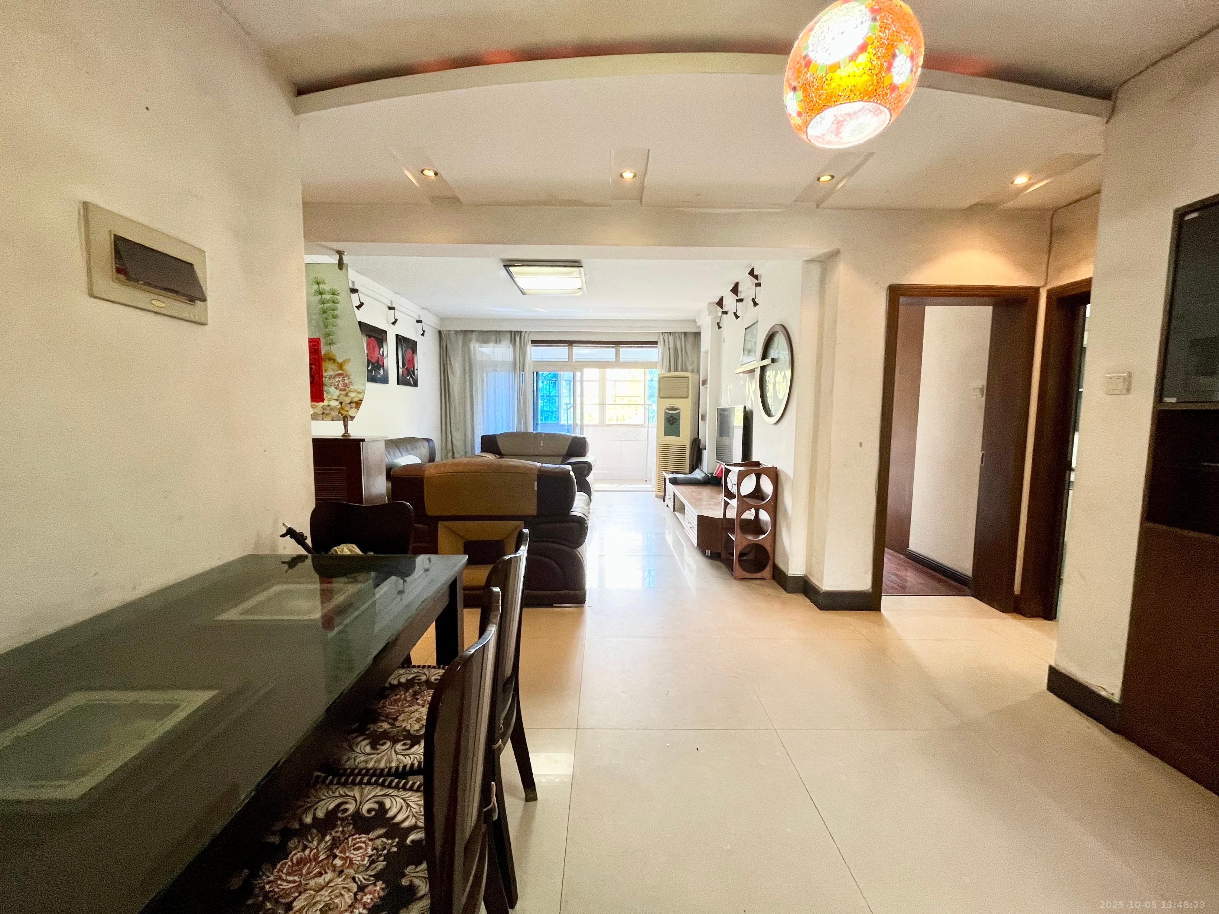 四方小区 3室1厅1卫 1900.0元/月 四方小区 3室1厅1卫 1900.0元/月室内图