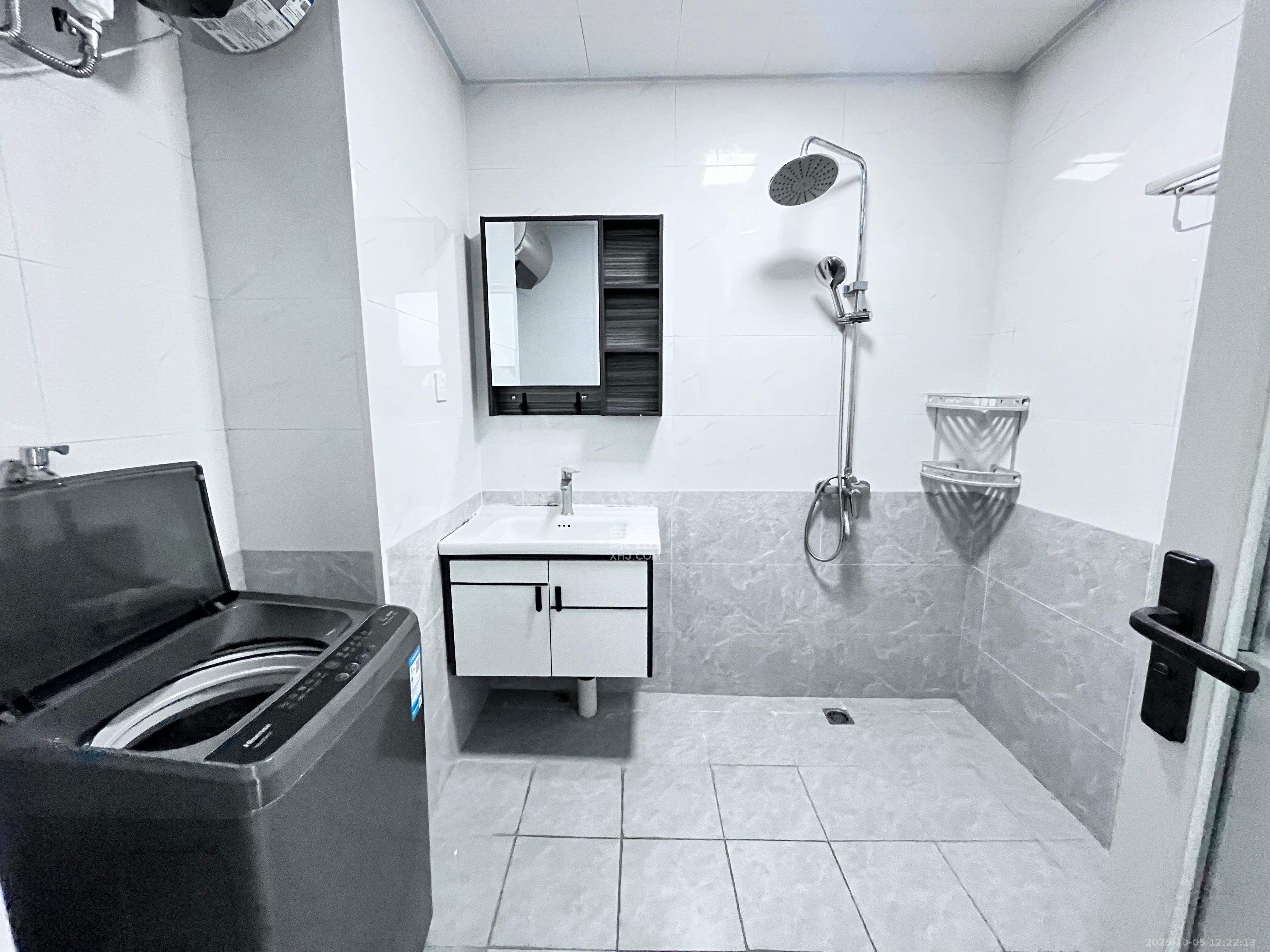 中建悦和城 2室1厅1卫 2100.0元/月 中建悦和城 2室1厅1卫 2100.0元/月室内图