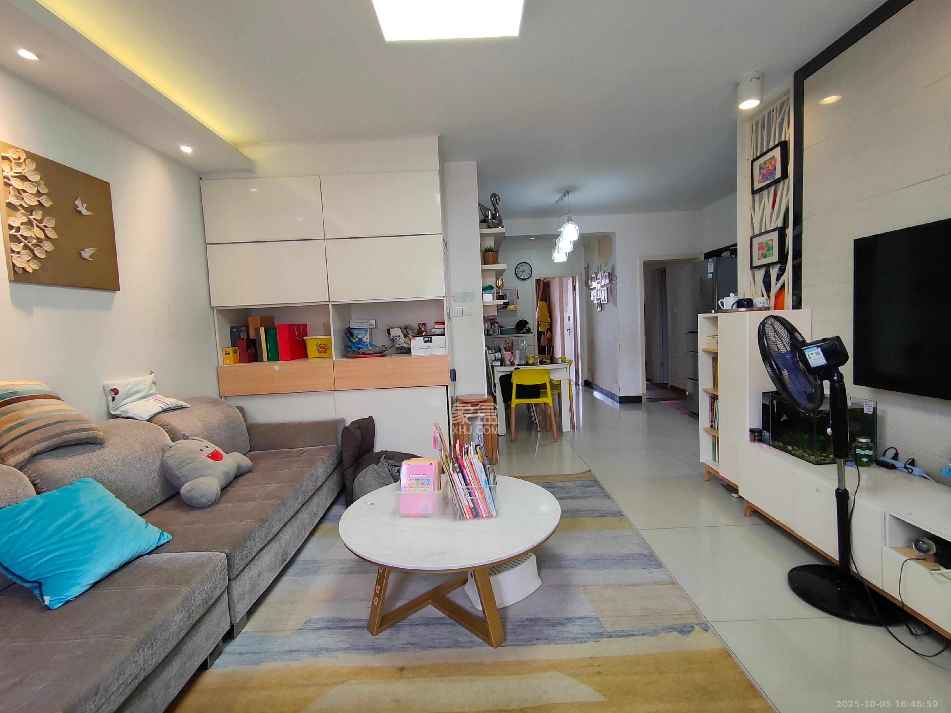 锦湘国际星城二期(锦雅苑) 2室2厅2卫 2800.0元/月 锦湘国际星城二期(锦雅苑) 2室2厅2卫 2800.0元/月室内图