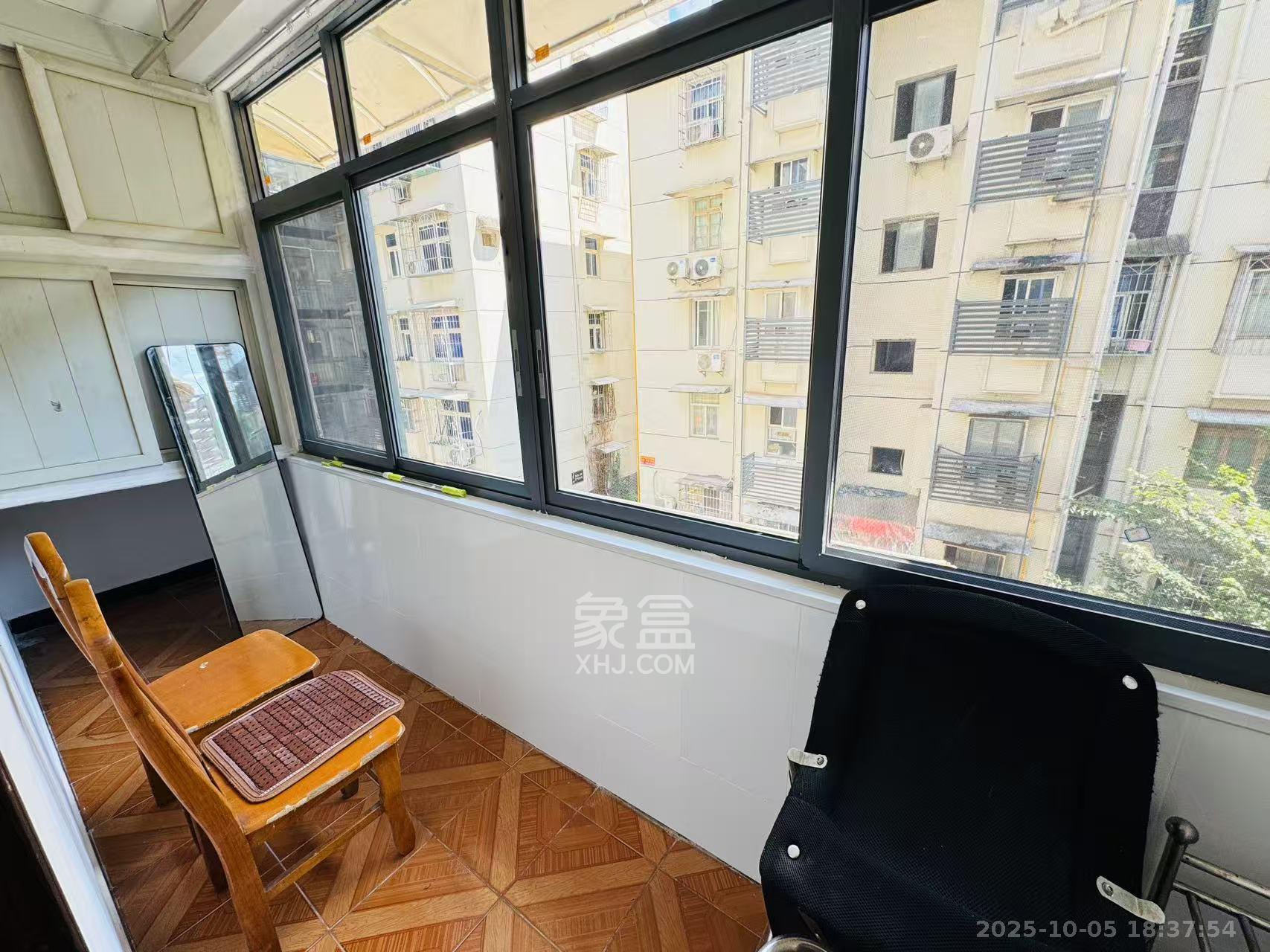 楚湘街一条巷散盘 1室1厅1卫 1600.0元/月 楚湘街一条巷散盘 1室1厅1卫 1600.0元/月室内图