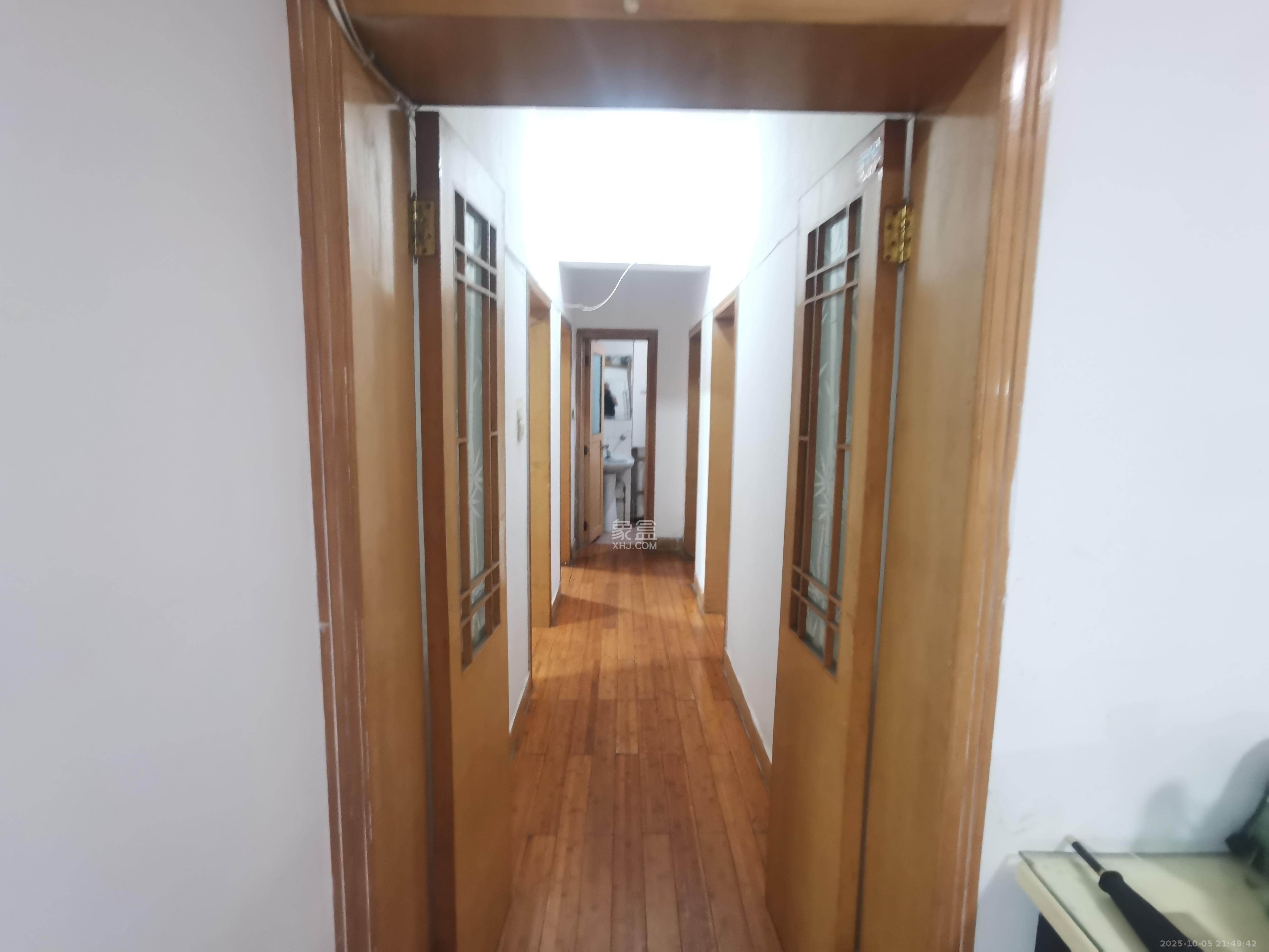 袁家岭省煤炭厅宿舍（芙蓉区省煤炭局小区）  1室2厅2卫    2800.0元/月室内图