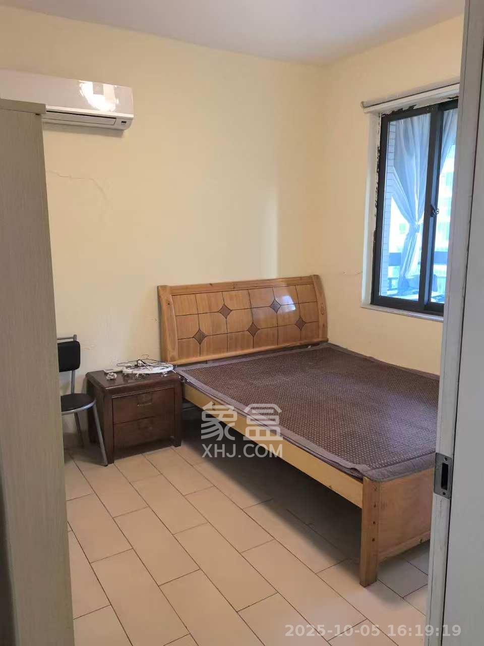 童话里  3室2厅1卫    1700.0元/月室内图1