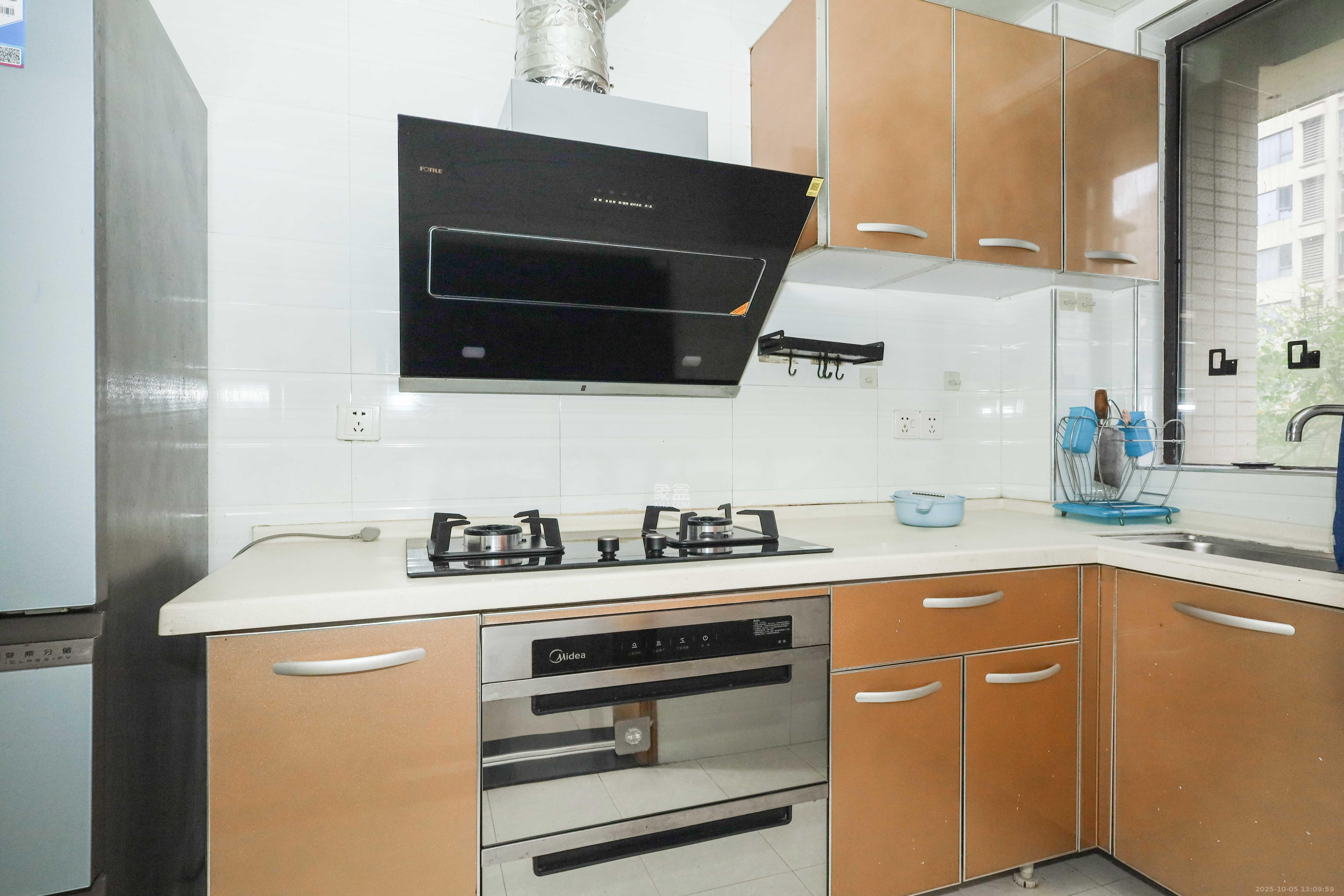 保利麓谷林语D区 3室2厅1卫 100.0万 保利麓谷林语D区 3室2厅1卫 100.0万厨房