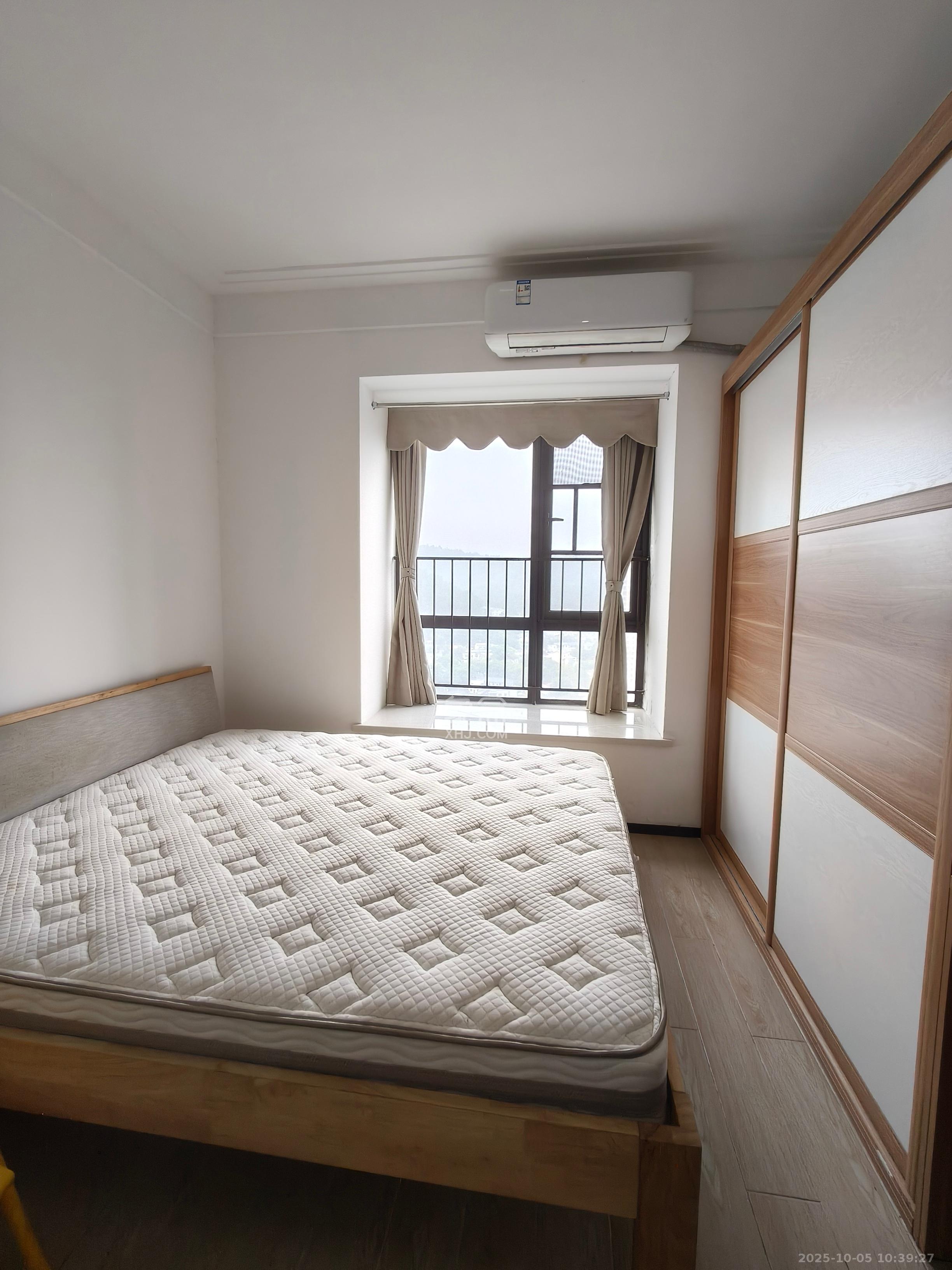 中海国际二期  1室1厅1卫    1300.0元/月室内图