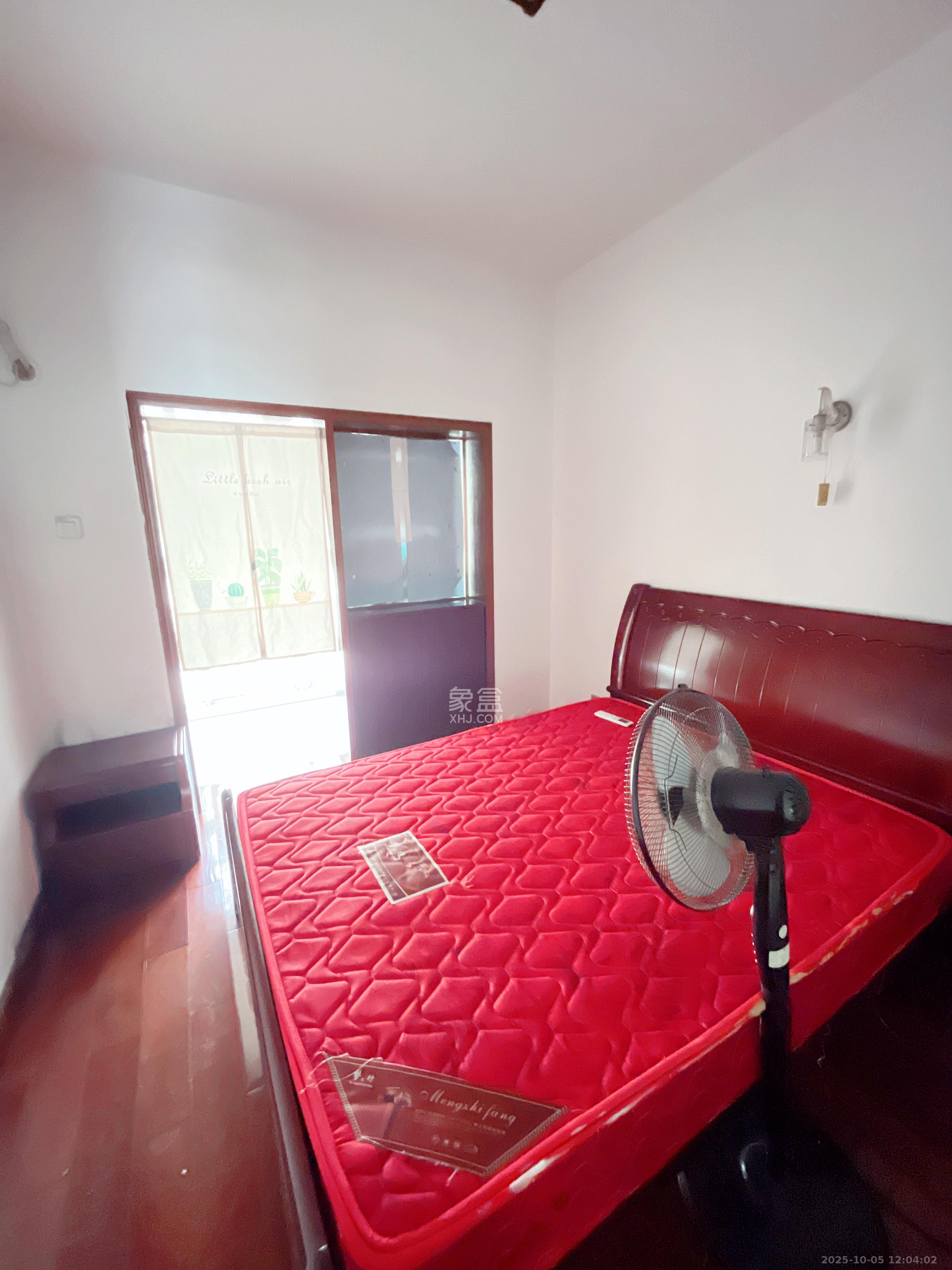 望麓锦园 3室2厅2卫 2300.0元/月 望麓锦园 3室2厅2卫 2300.0元/月室内图