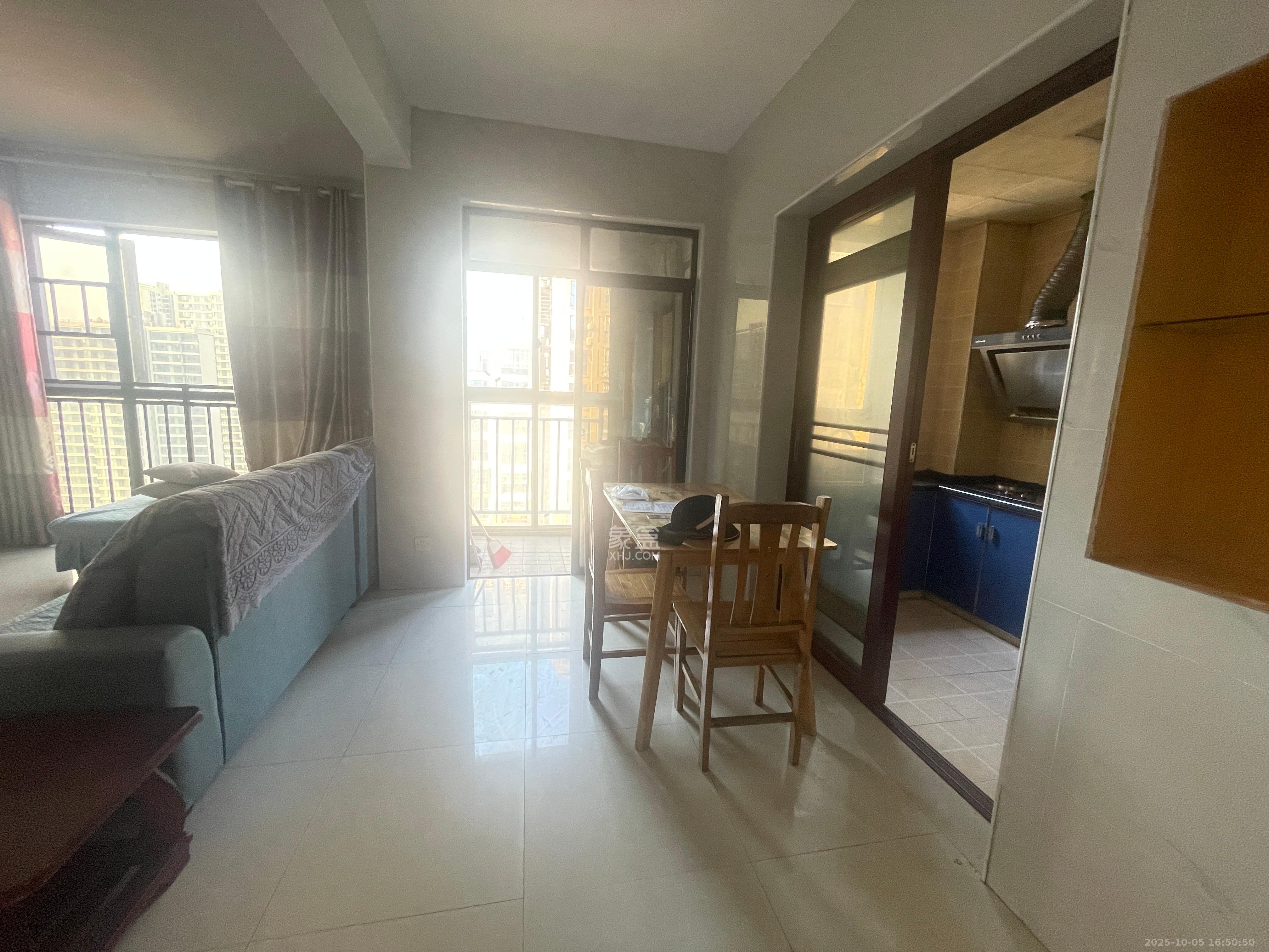 东岸梅园小区 3室2厅1卫 2100.00元/月 东岸梅园小区 3室2厅1卫 2100.00元/月室内图