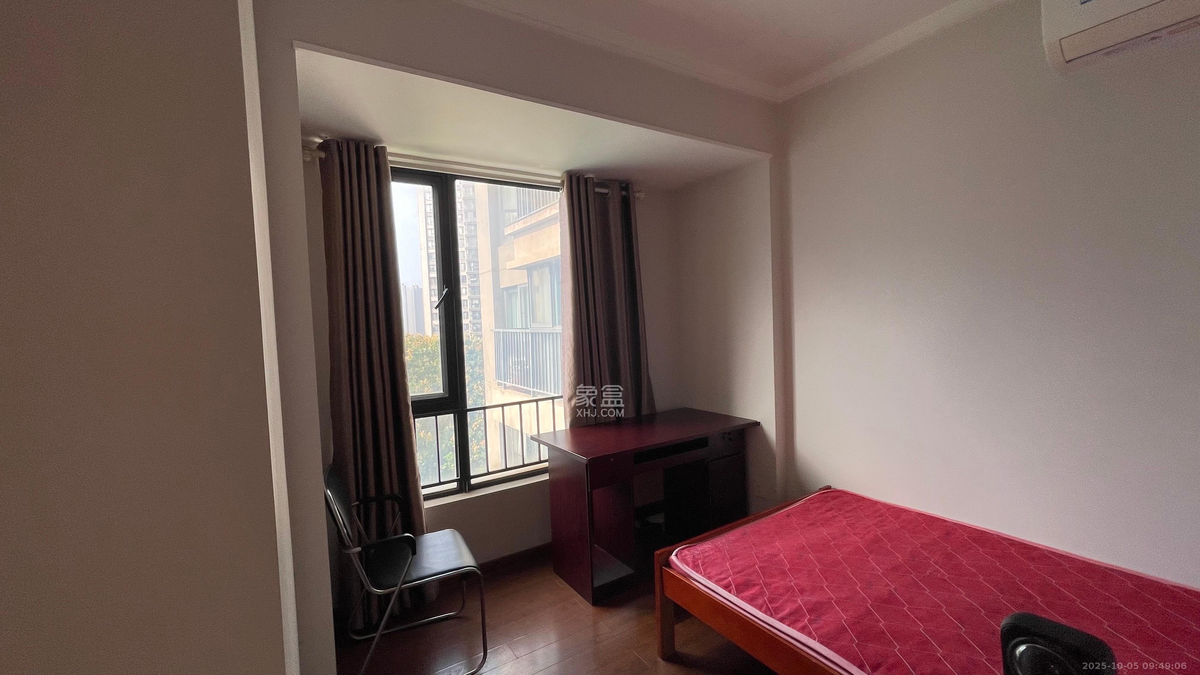 万科金域华府二期 3室2厅2卫 2100.0元/月 万科金域华府二期 3室2厅2卫 2100.0元/月室内图