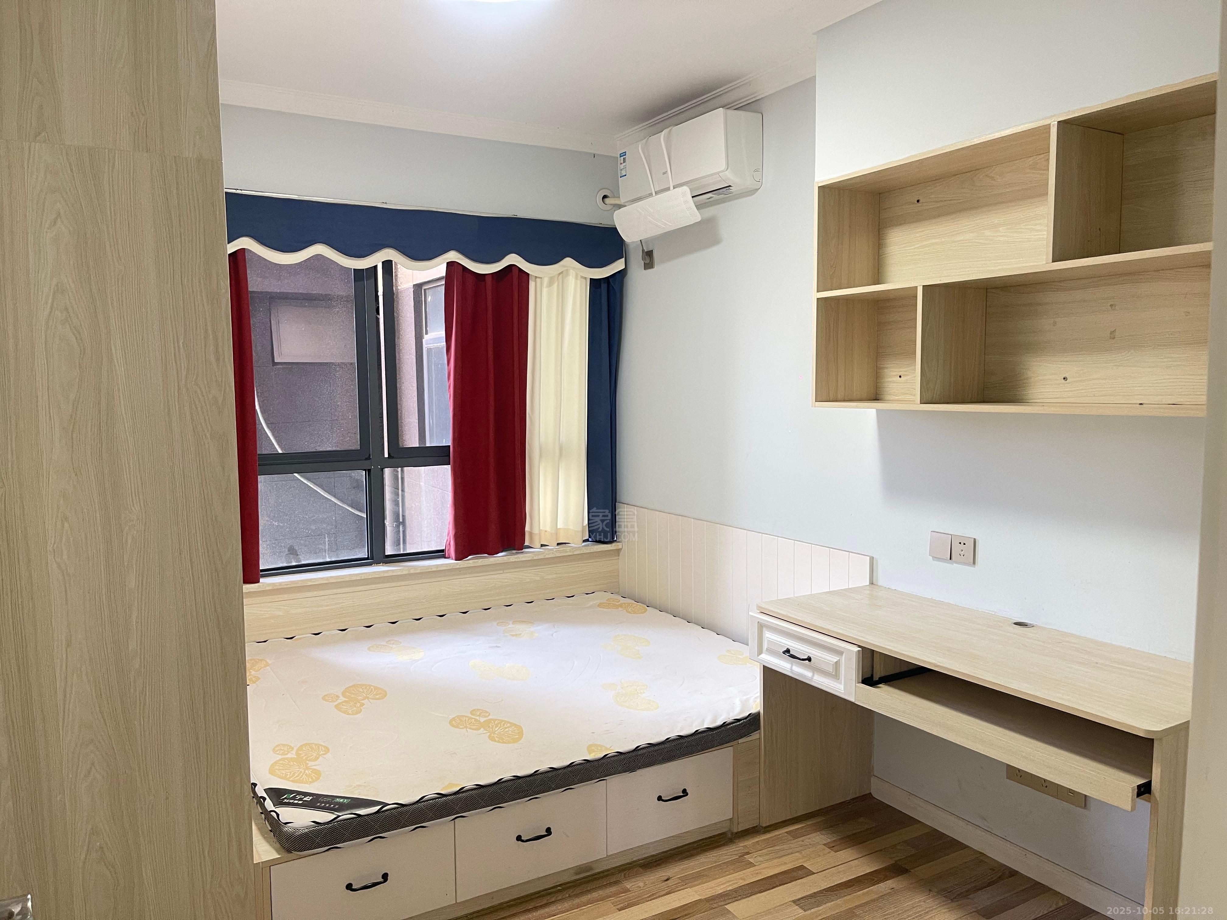 时代新城(翰林府) 3室2厅1卫 2000.0元/月 时代新城(翰林府) 3室2厅1卫 2000.0元/月室内图