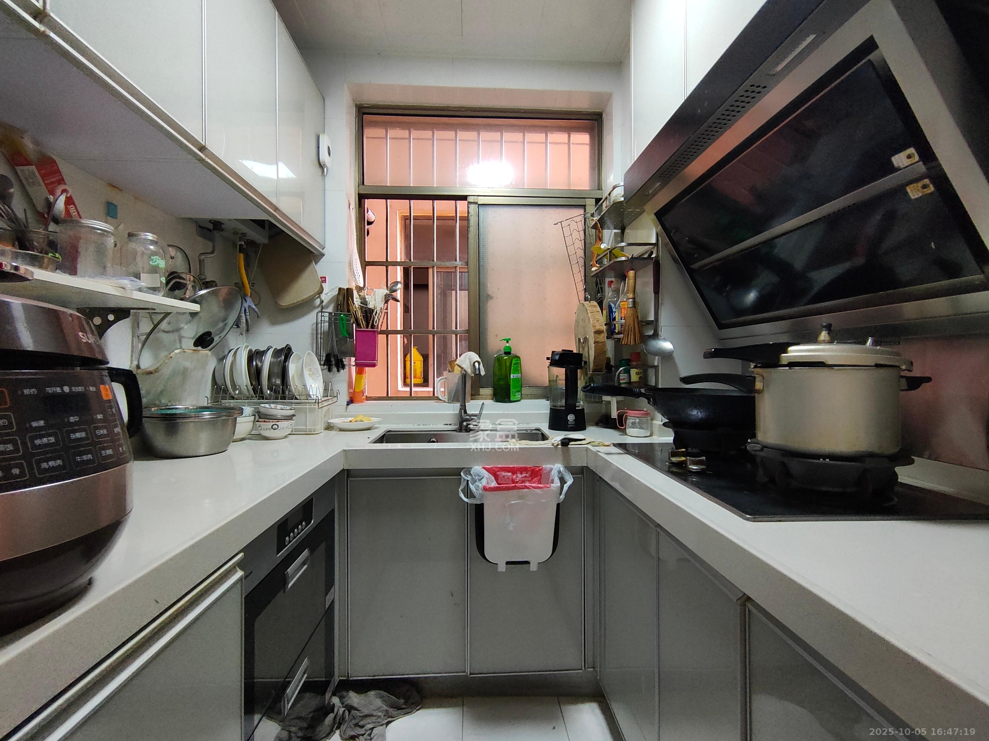 锦湘国际星城二期(锦雅苑) 2室2厅2卫 2800.0元/月 锦湘国际星城二期(锦雅苑) 2室2厅2卫 2800.0元/月室内图