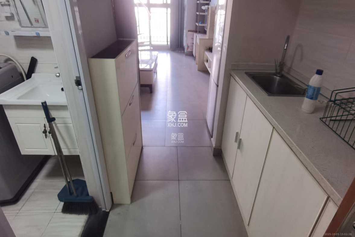 洋湖时代 1室1厅1卫 1100.0元/月 洋湖时代 1室1厅1卫 1100.0元/月室内图