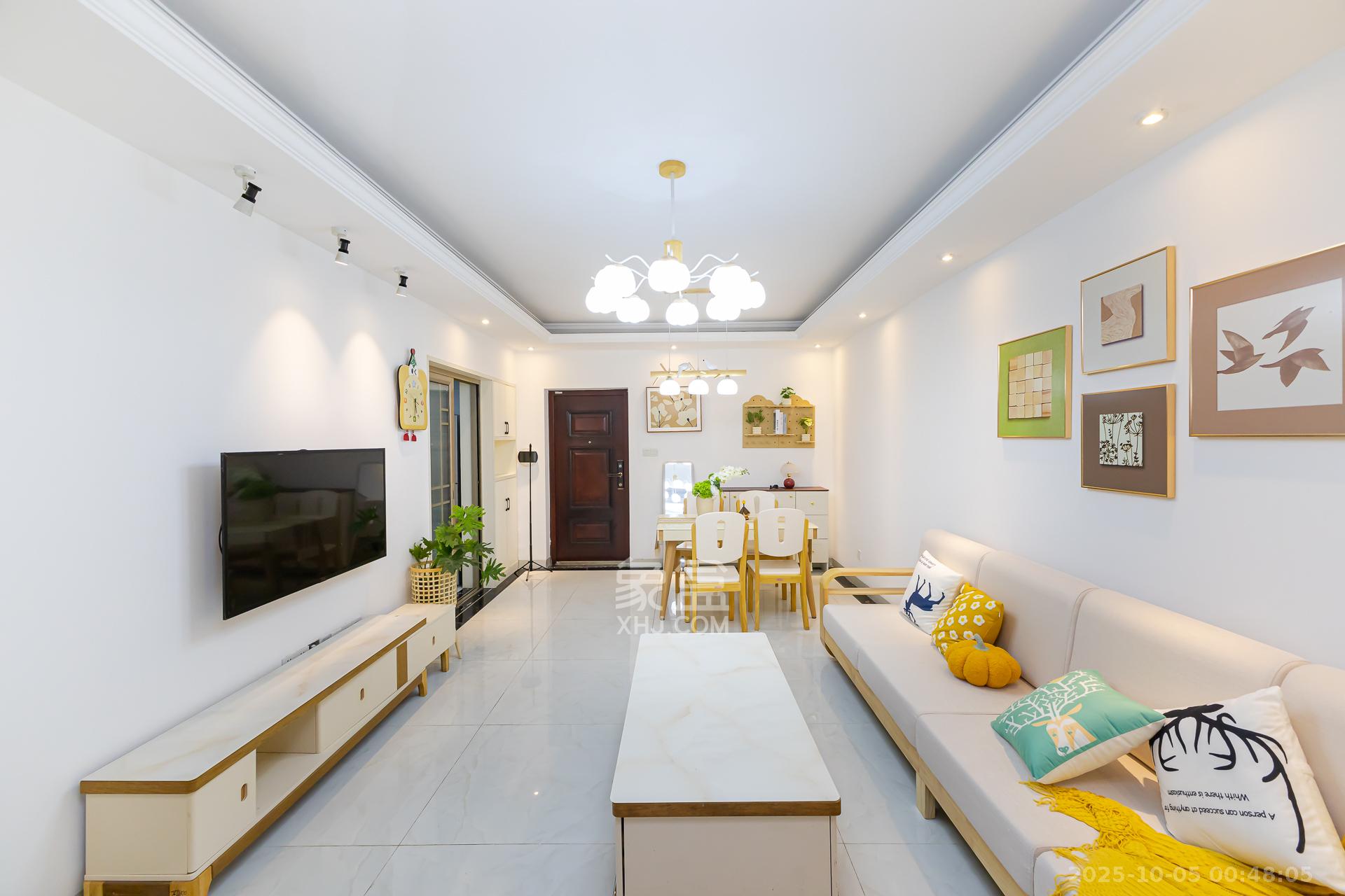 龙湖湘风原著（龙湖湘风星城）  3室2厅1卫    62.8万客厅