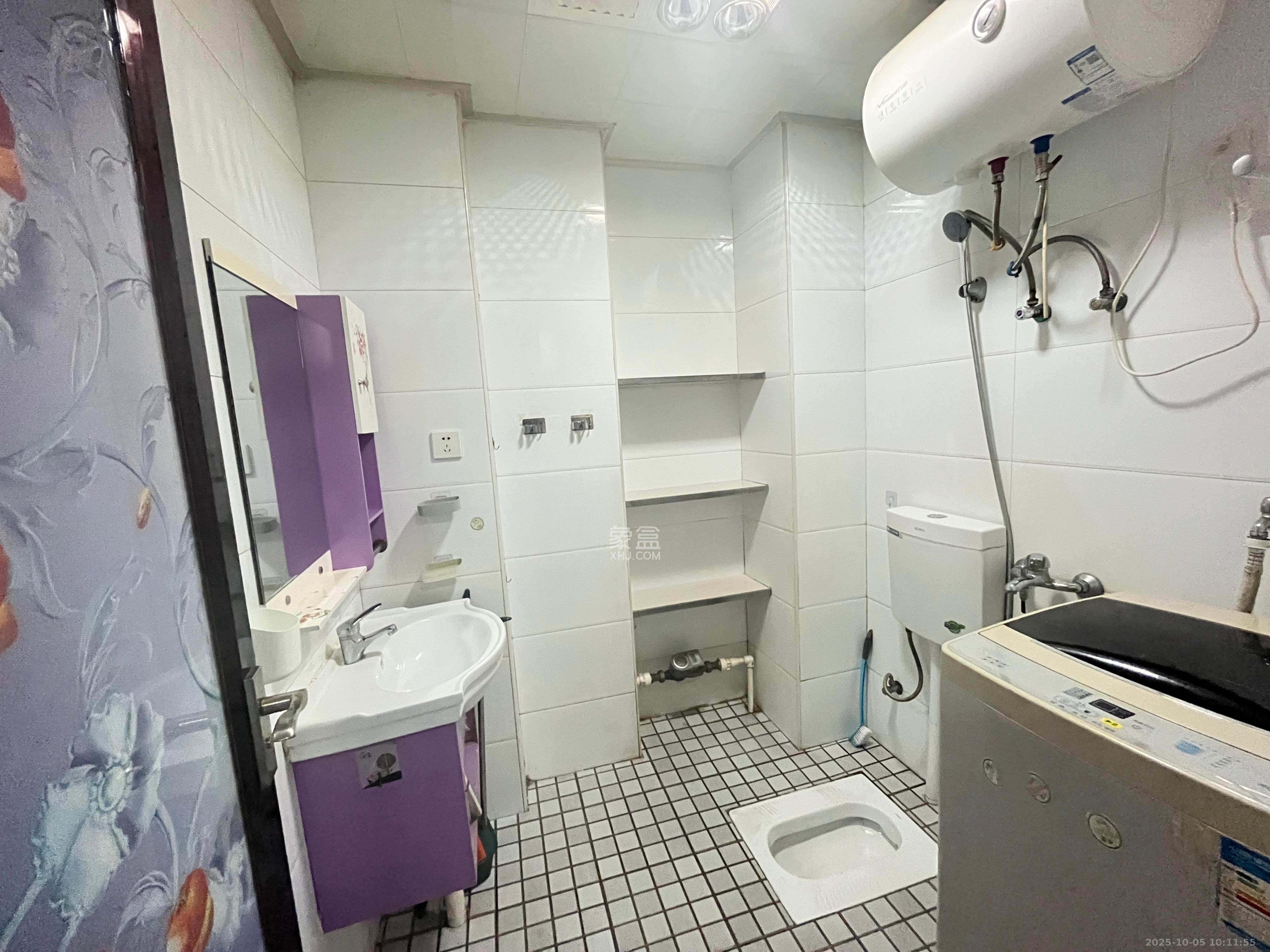 骑龙安置小区  1室1厅1卫   1400.00元/月室内图