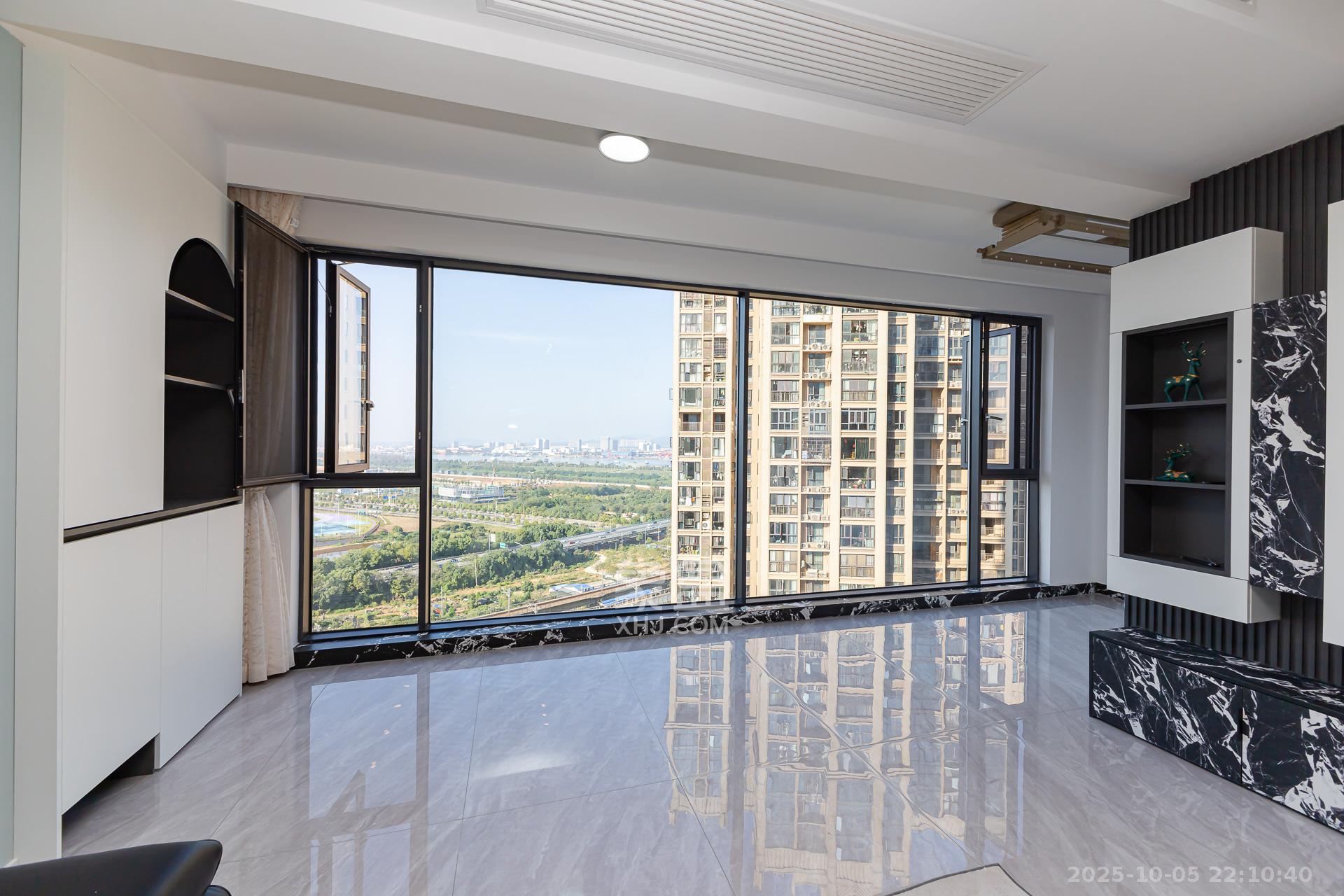 长燃新奥佳园  3室2厅2卫    118.0万阳台