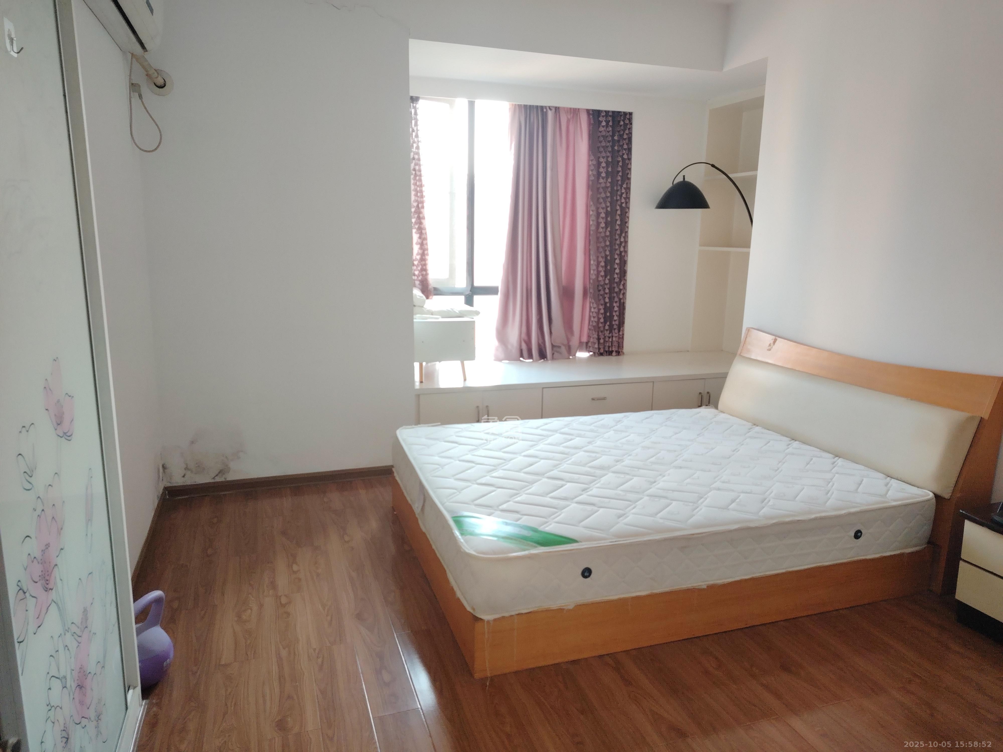 新盛珑璟台 2室2厅1卫 2000.0元/月 新盛珑璟台 2室2厅1卫 2000.0元/月室内图