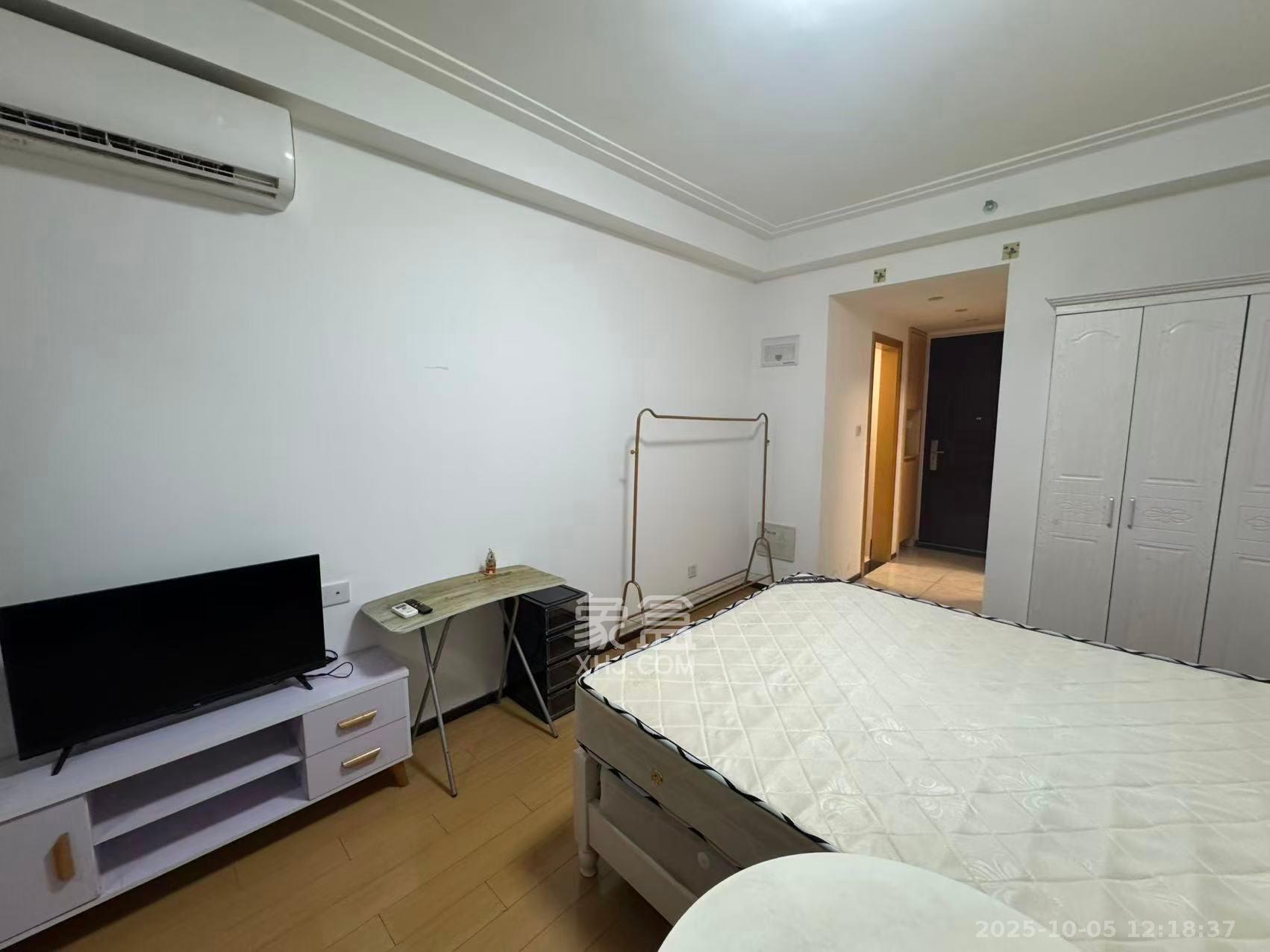 中海新城熙岸(中信新城五期)  1室1厅1卫    1100.0元/月 中海新城熙岸(中信新城五期)  1室1厅1卫    1100.0元/月