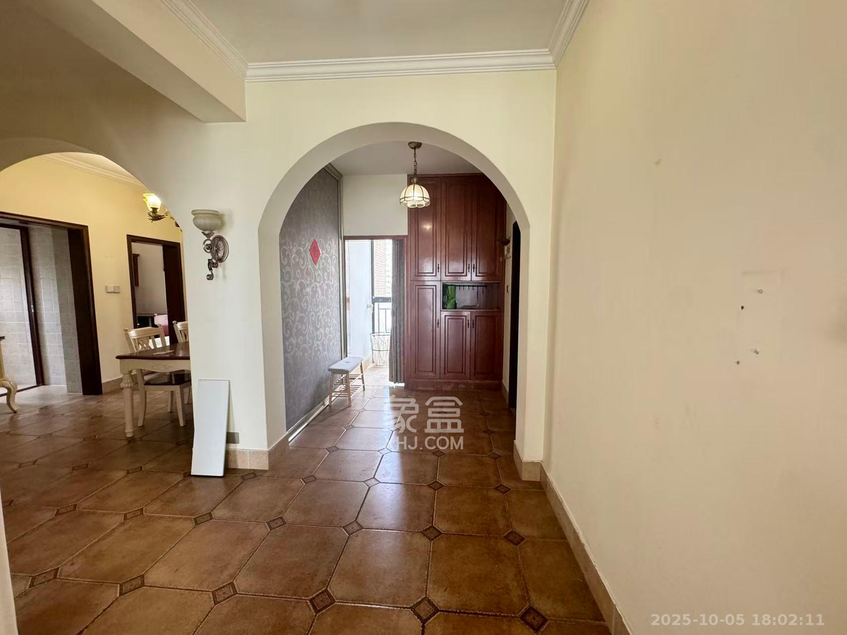 泊爱蓝湾 3室1厅2卫 3000.0元/月 泊爱蓝湾 3室1厅2卫 3000.0元/月室内图