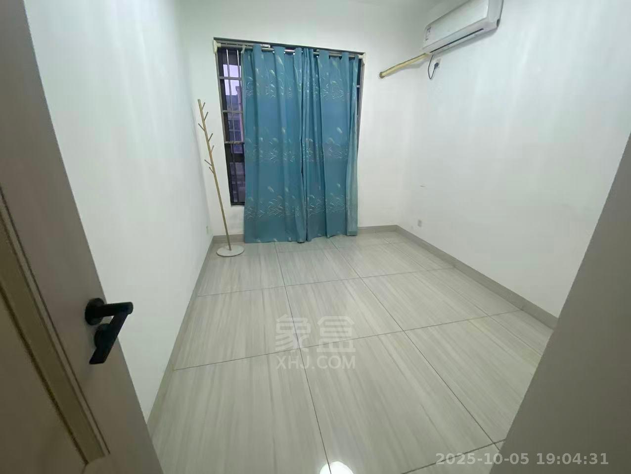佳兆业金域天下二期  3室2厅2卫   1800.00元/月室内图