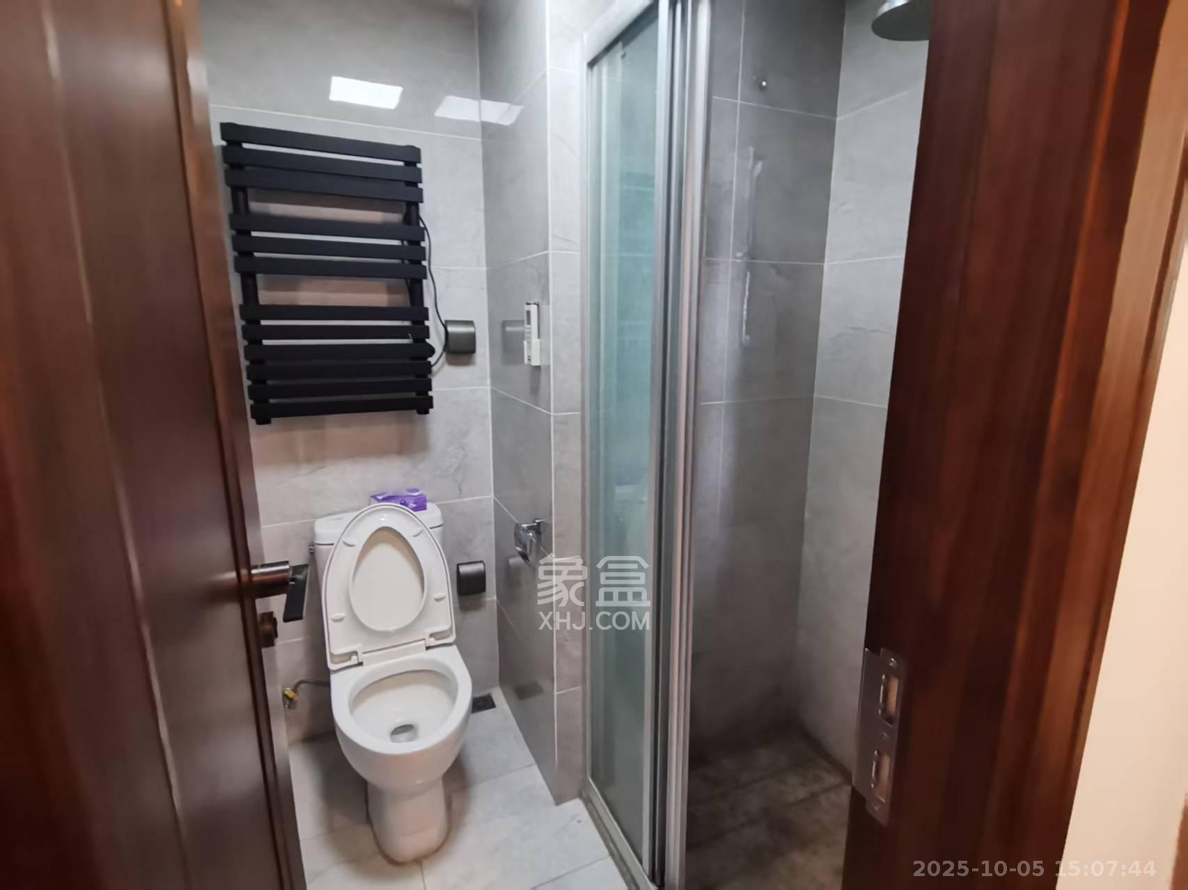 万科里金域滨江 4室3厅2卫 5000.0元/月 万科里金域滨江 4室3厅2卫 5000.0元/月室内图