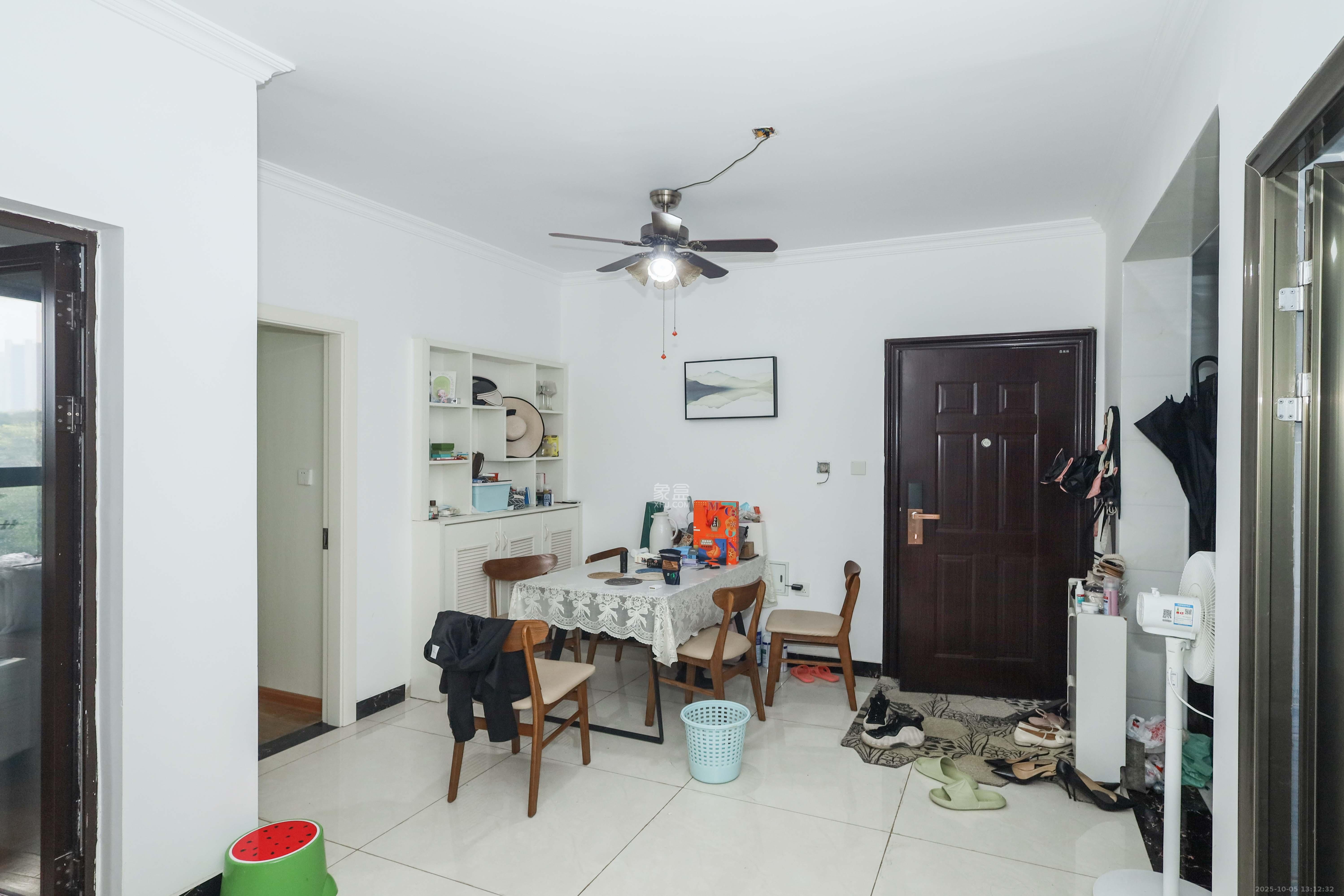 梅溪鑫苑名家 1室2厅1卫 88.0万 梅溪鑫苑名家 1室2厅1卫 88.0万客厅