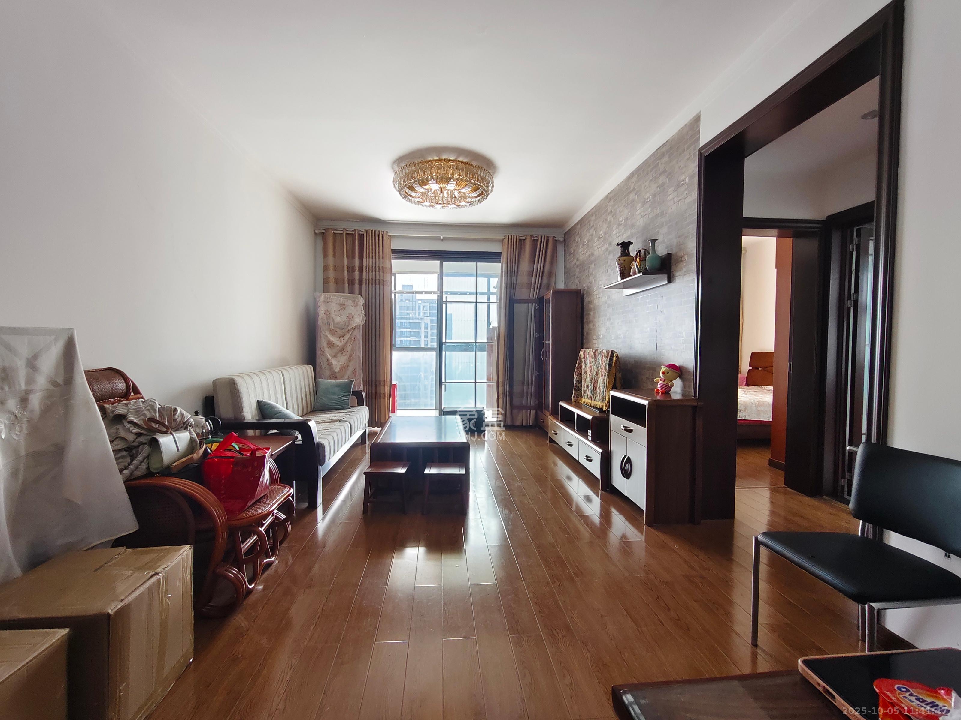 望兴嘉年华(望兴新苑) 2室2厅1卫 2200.0元/月 望兴嘉年华(望兴新苑) 2室2厅1卫 2200.0元/月室内图