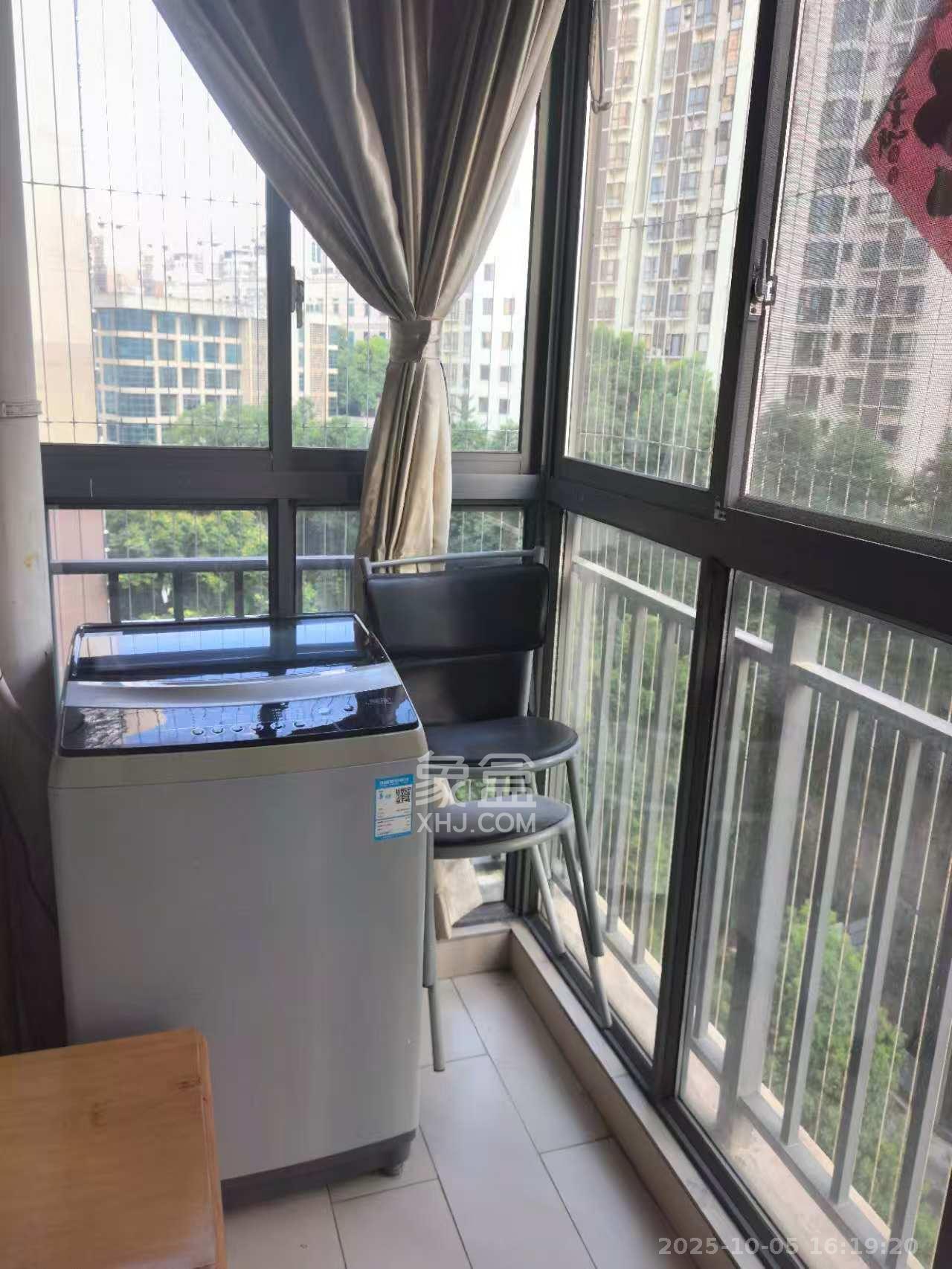 童话里  3室2厅1卫    1700.0元/月室内图