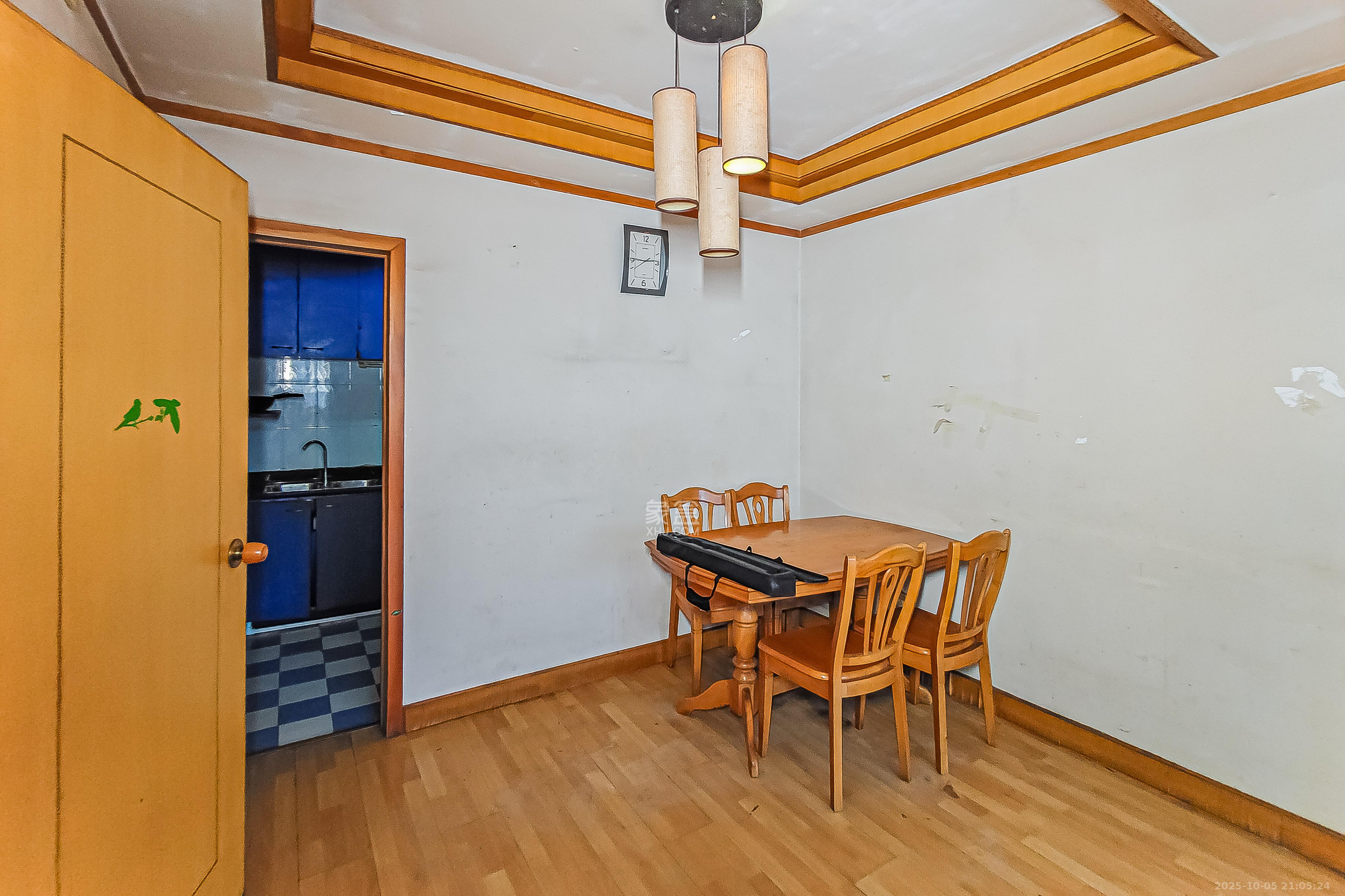 鸿园小区 3室2厅1卫 100.0万 鸿园小区 3室2厅1卫 100.0万客厅