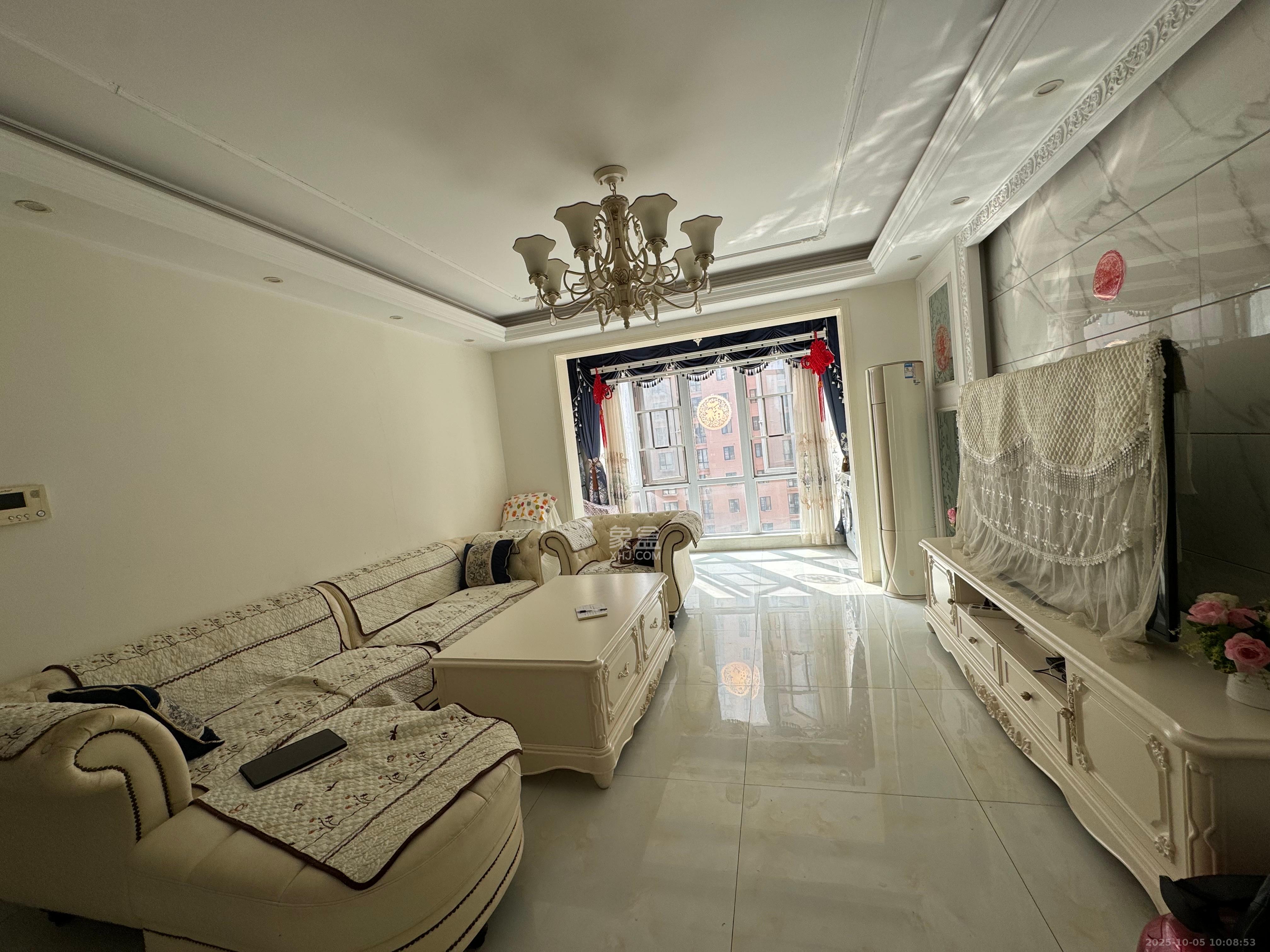 丽发新城  3室2厅1卫    2800.0元/月 丽发新城  3室2厅1卫    2800.0元/月