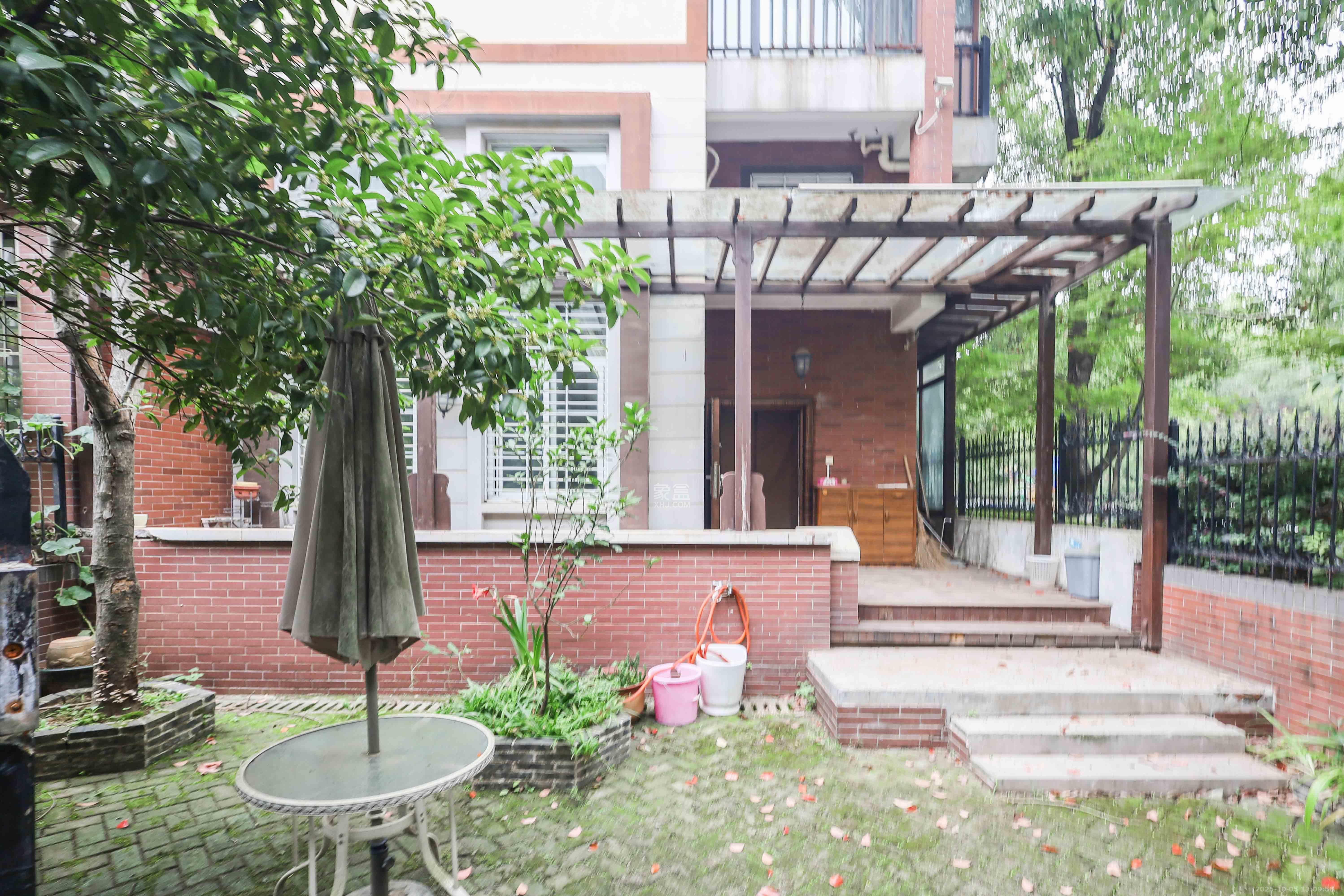 山水英伦  1室0厅0卫    358.0万 山水英伦  1室0厅0卫    358.0万其他