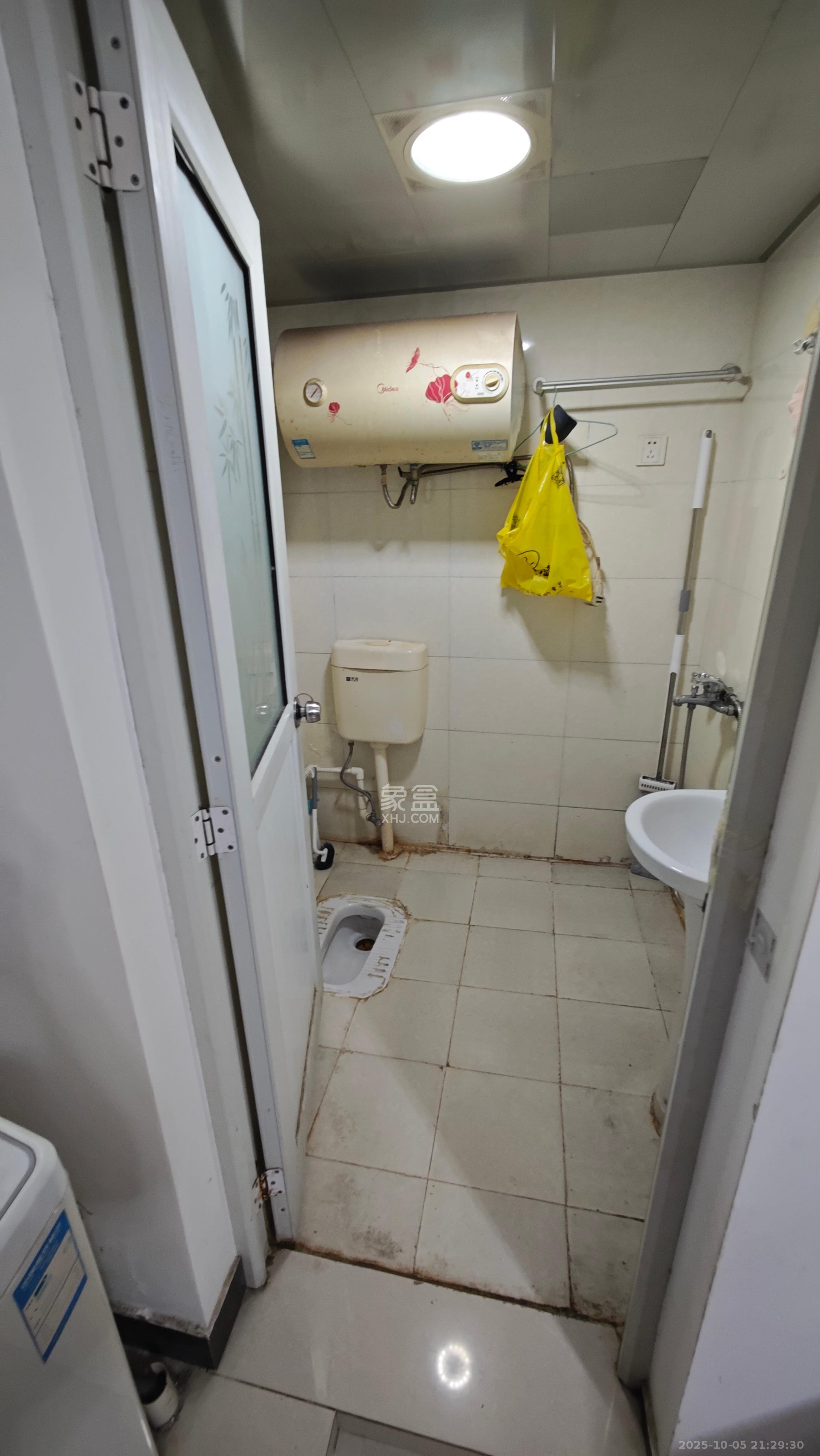 格林星城  3室2厅2卫    2600.0元/月室内图