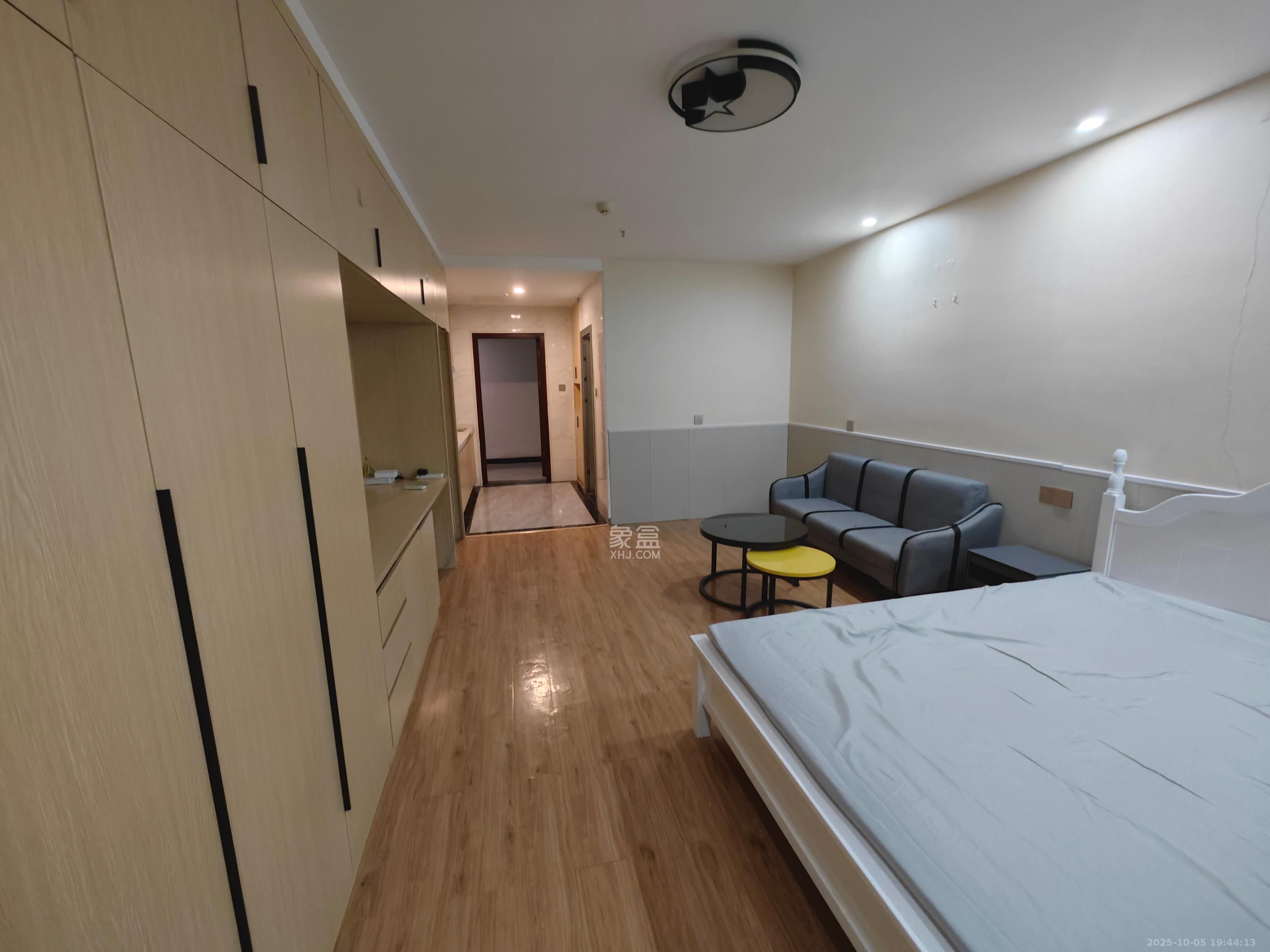 佳程C+公寓 1室1厅1卫 1800.0元/月 佳程C+公寓 1室1厅1卫 1800.0元/月室内图