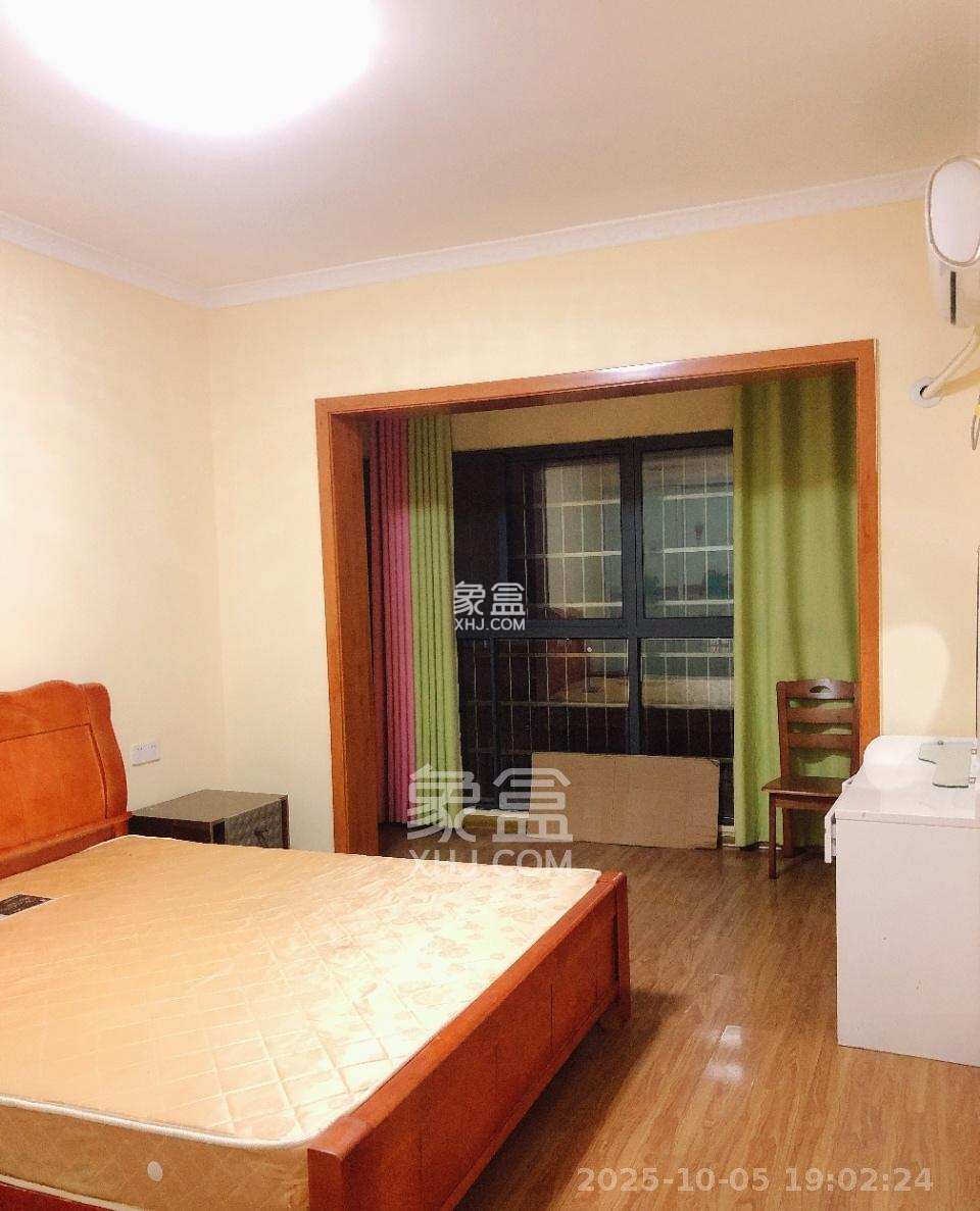 家兴苑  1室0厅0卫    2300.0元/月 家兴苑  1室0厅0卫    2300.0元/月室内图