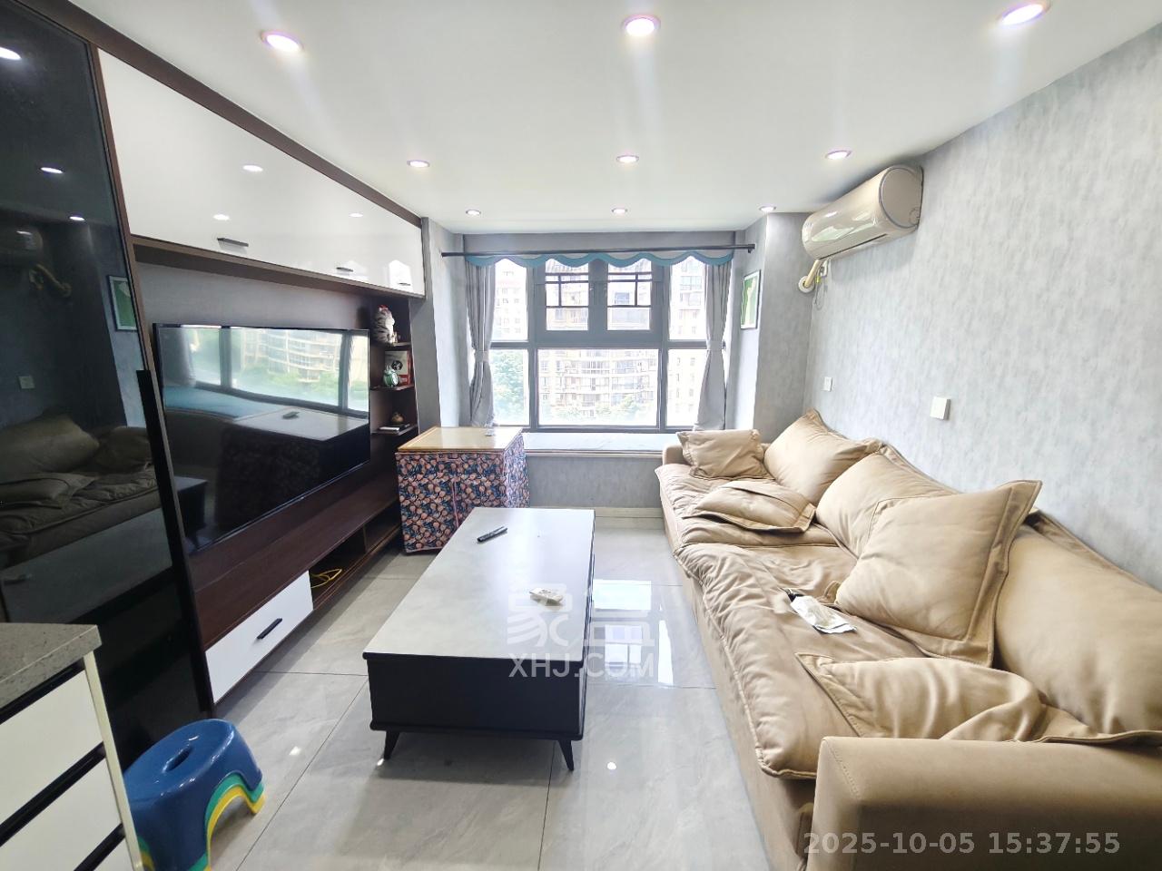 弘坤云寓  1室0厅0卫    2000.0元/月