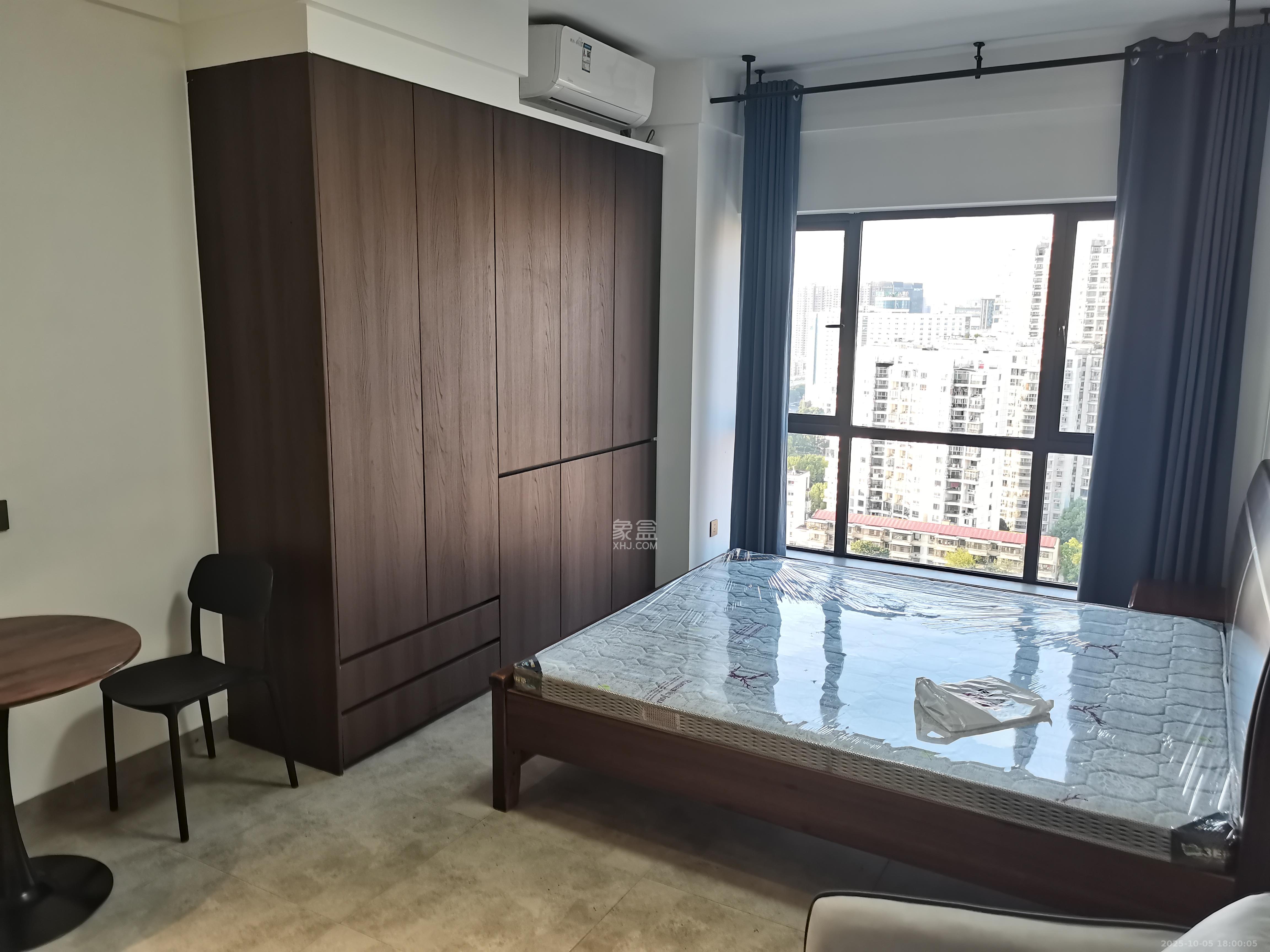 旭辉国际广场(永升商业广场) 1室1厅1卫 1700.0元/月 旭辉国际广场(永升商业广场) 1室1厅1卫 1700.0元/月室内图