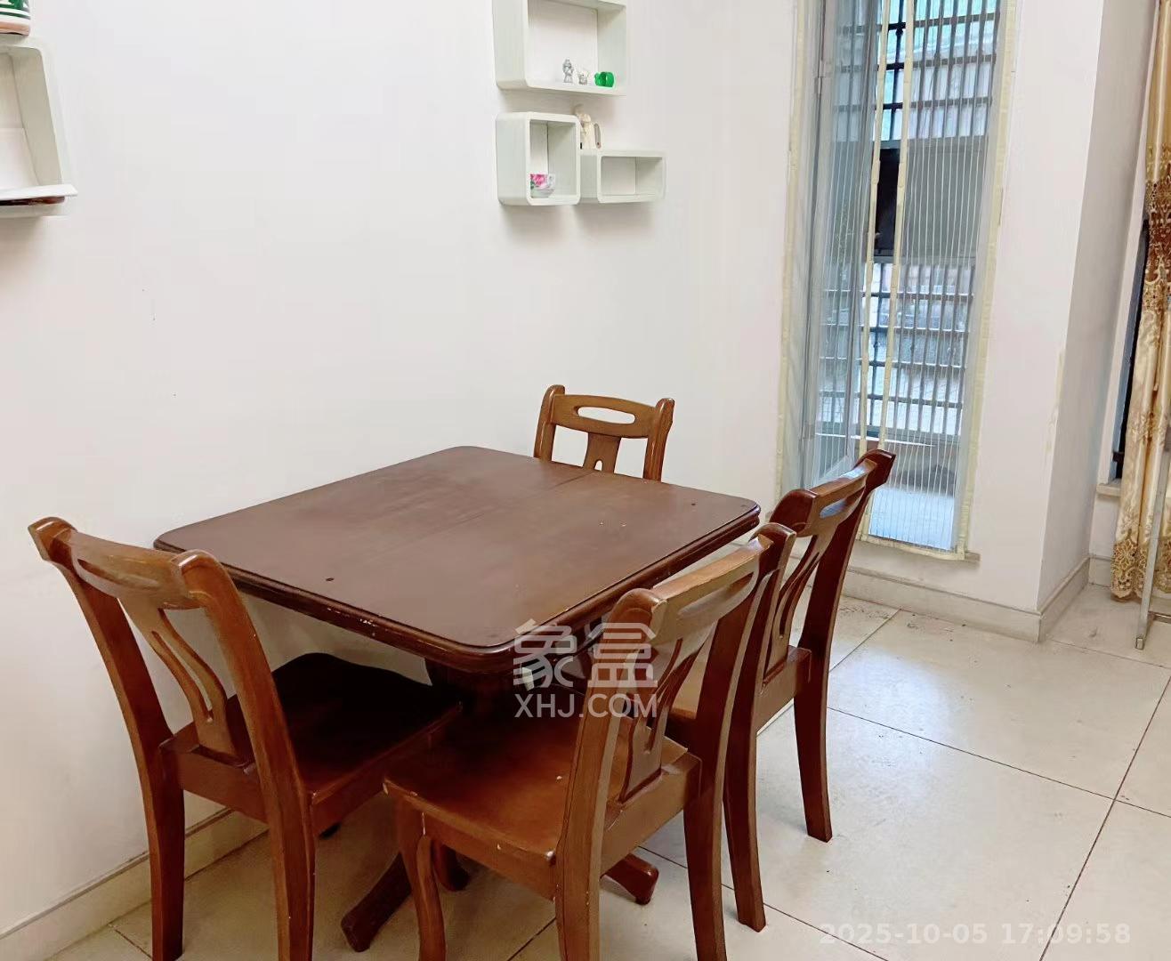 湘域城邦(湘域国际中心)  3室2厅2卫    5000.0元/月 湘域城邦(湘域国际中心)  3室2厅2卫    5000.0元/月