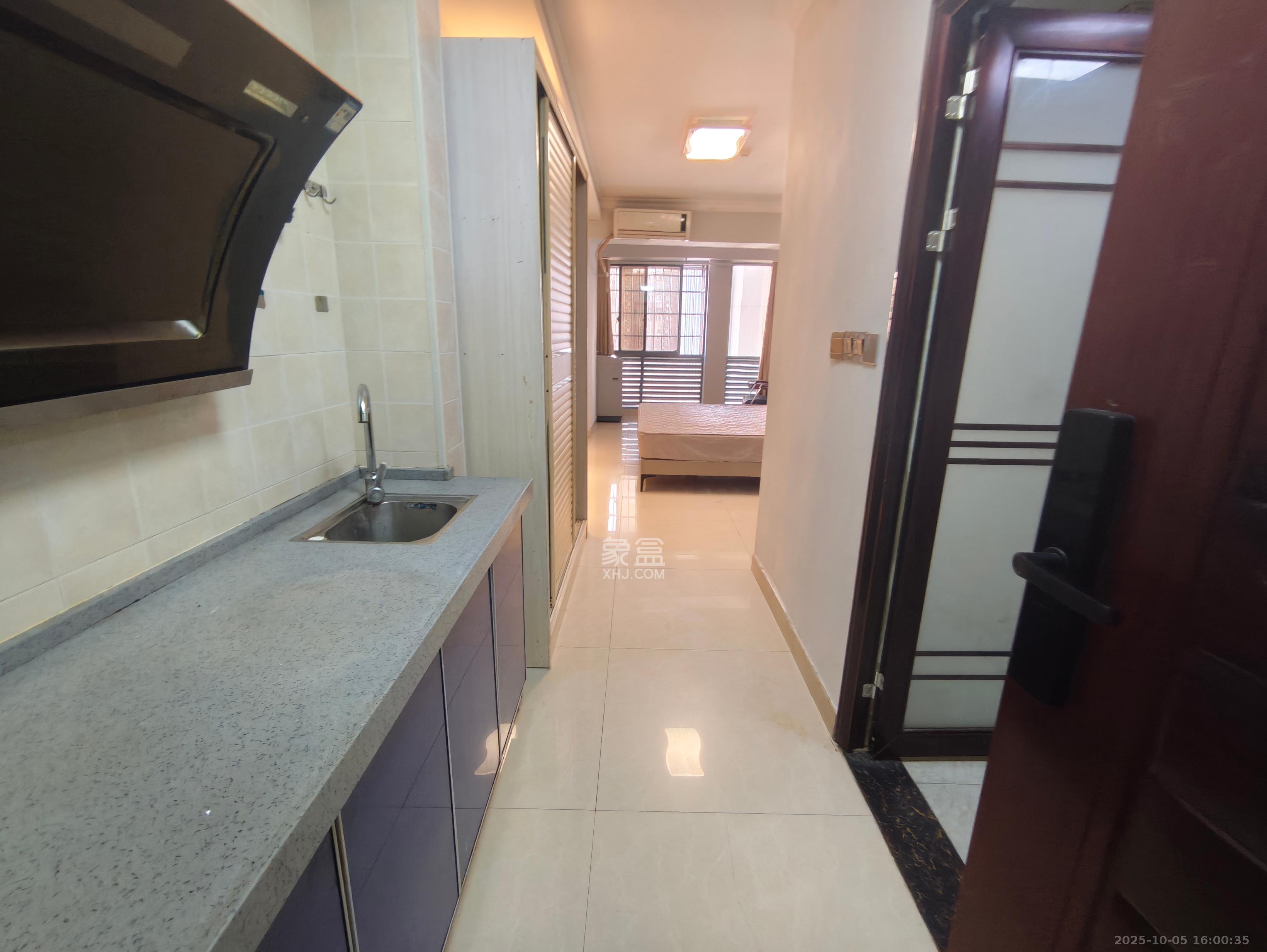 东方芙蓉  1室1厅1卫    1500.0元/月室内图